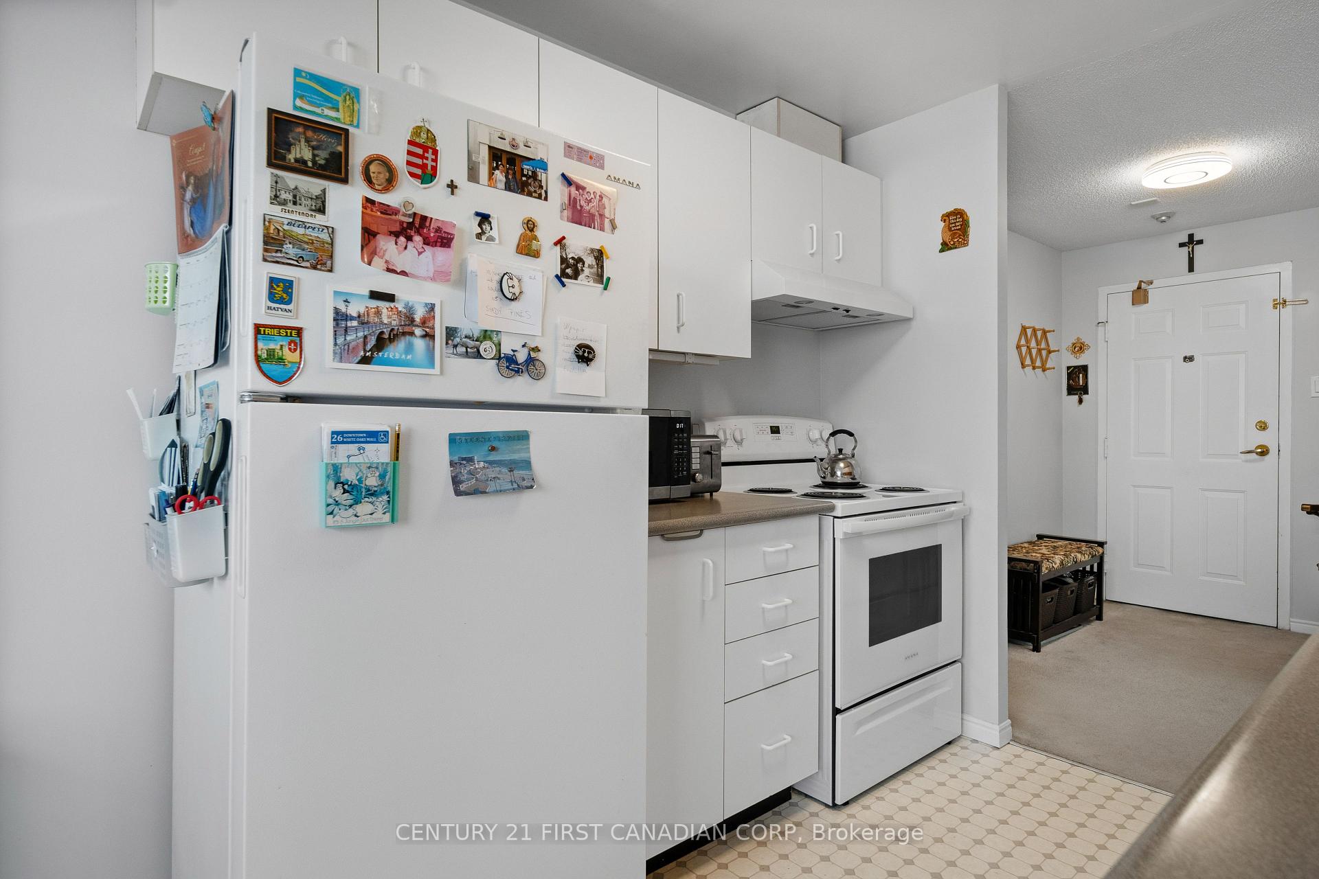 Photo 13 of Unit 608, 77 Baseline Road W, London, South E — HOMEH