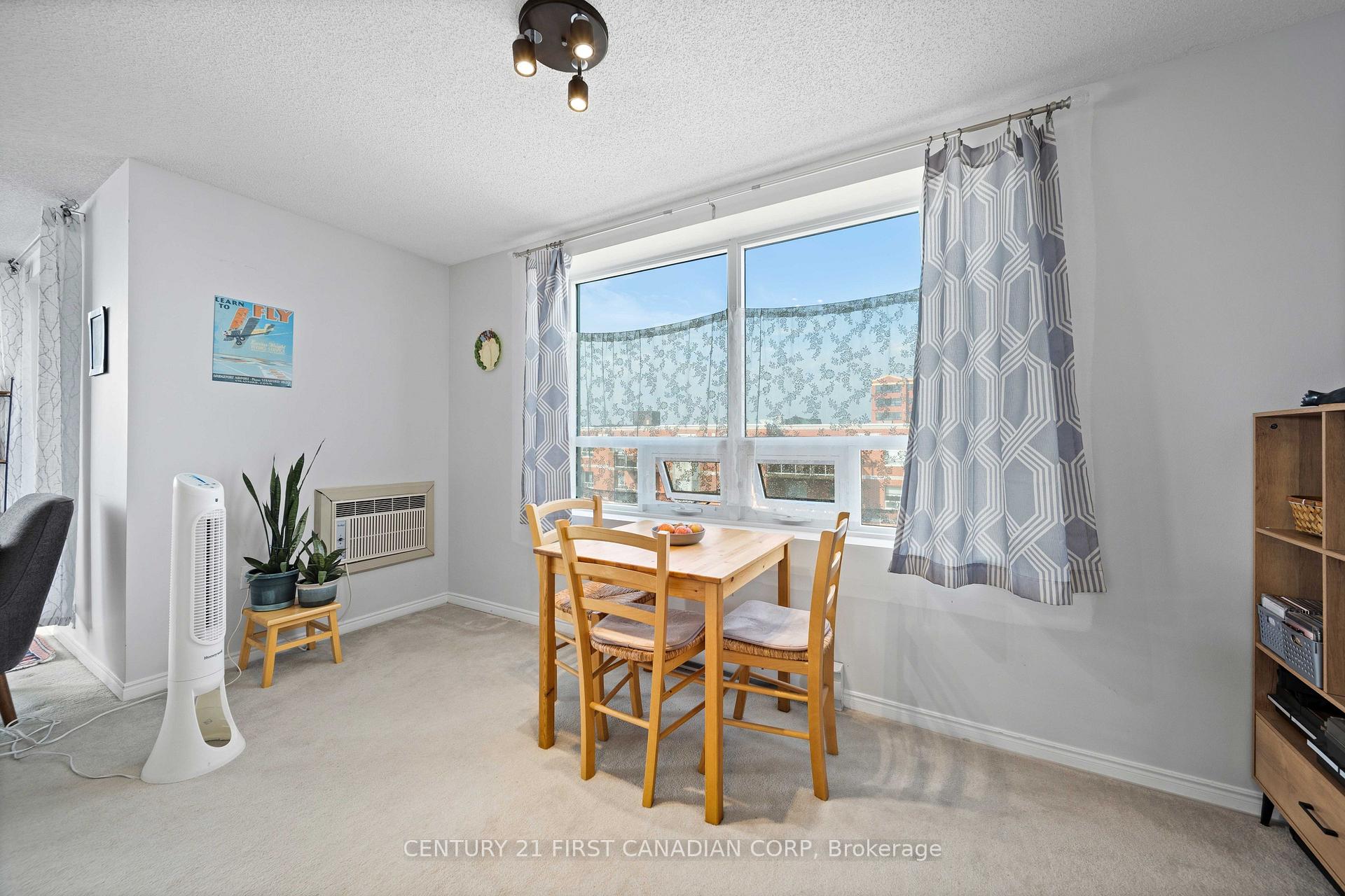 Photo 14 of Unit 608, 77 Baseline Road W, London, South E — HOMEH