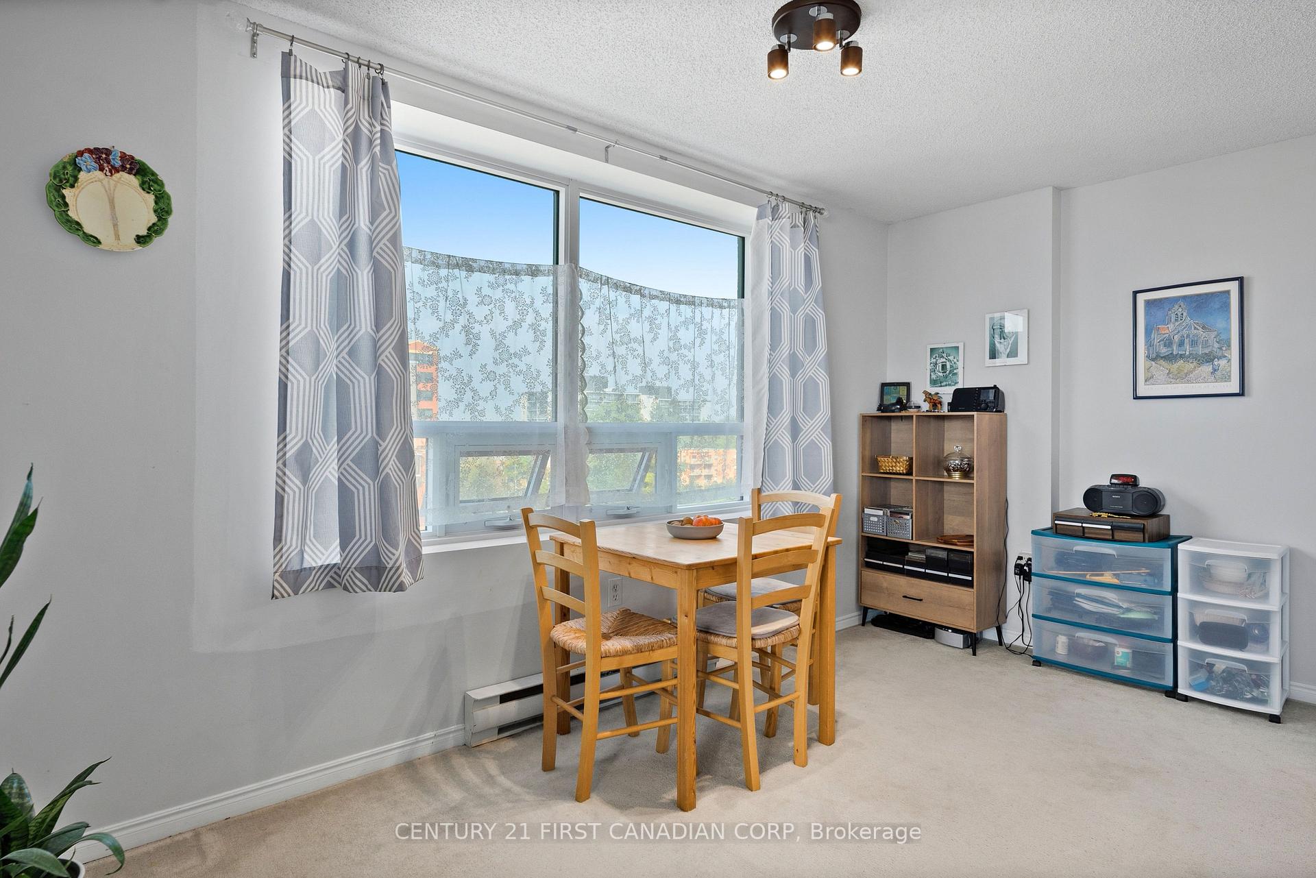 Photo 15 of Unit 608, 77 Baseline Road W, London, South E — HOMEH