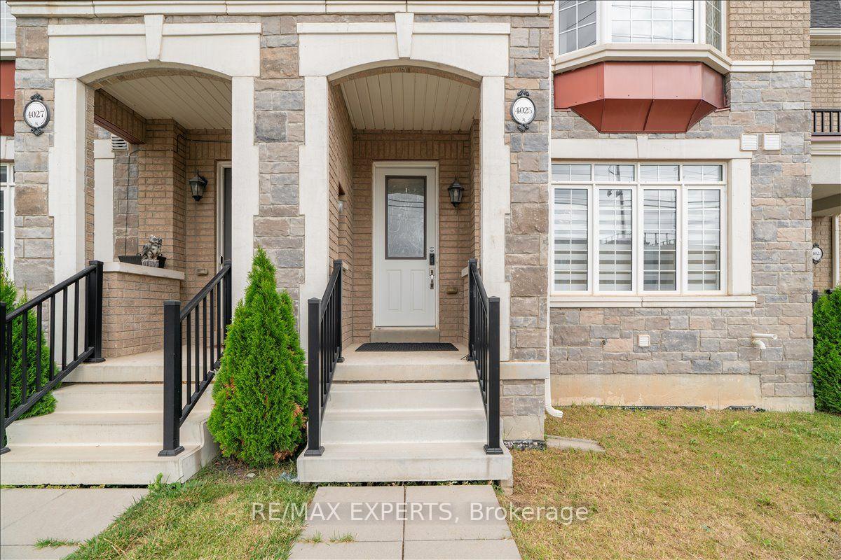 Photo 4 of 4025 Sixth Line, Oakville, Glenorchy — HOMEH