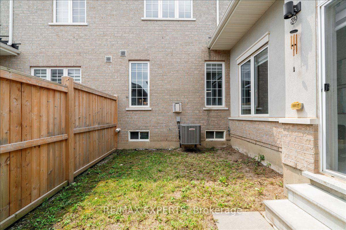 Photo 45 of 4025 Sixth Line, Oakville, Glenorchy — HOMEH