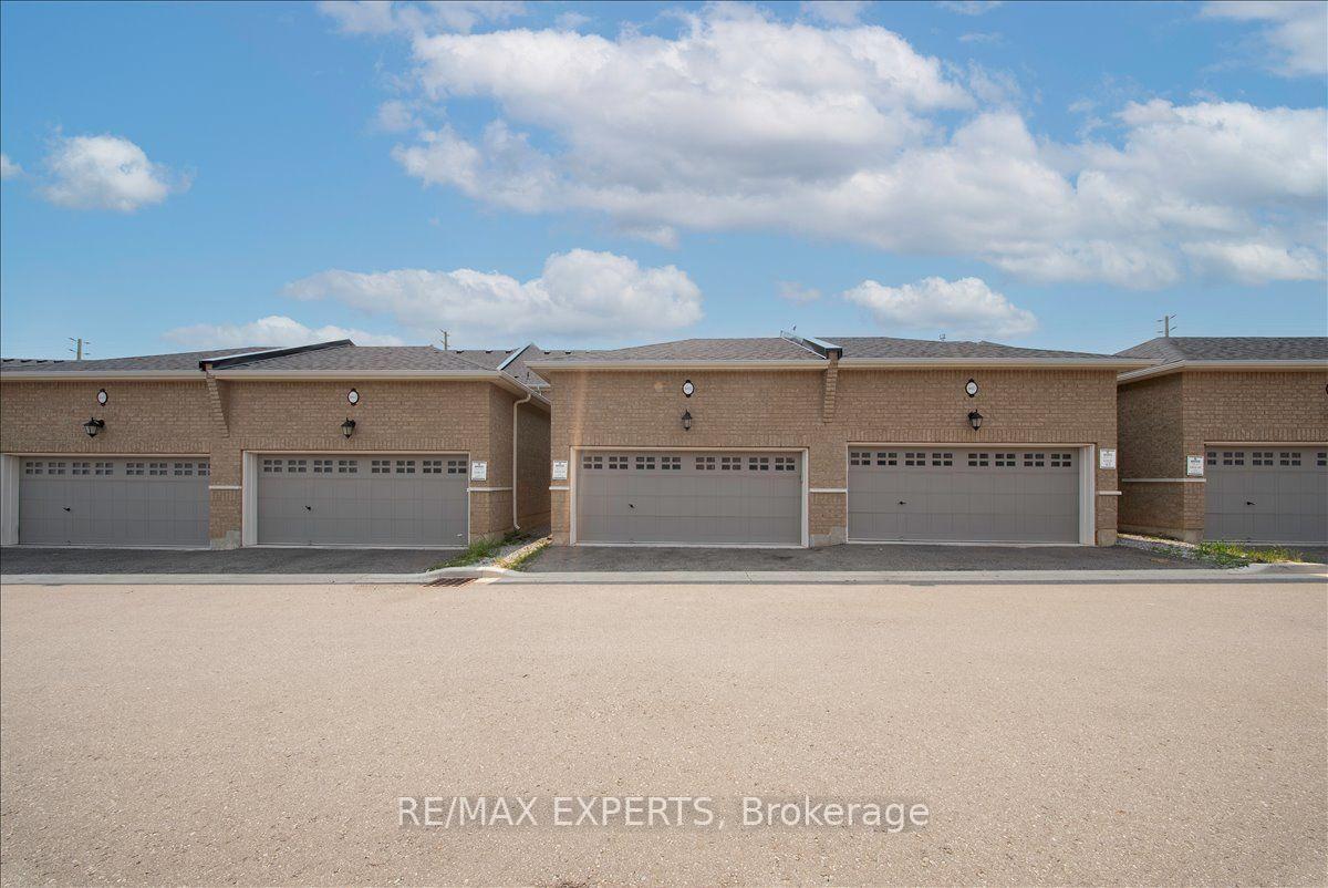 Photo 48 of 4025 Sixth Line, Oakville, Glenorchy — HOMEH