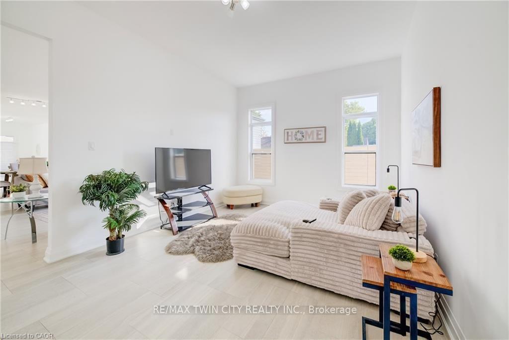 Photo 23 of 149 Woolwich Street, Waterloo, Bridgeport — HOMEH