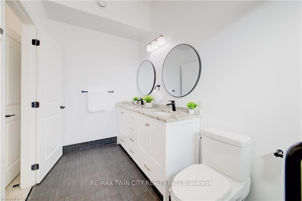 Photo 30 of 149 Woolwich Street, Waterloo, Bridgeport — HOMEH
