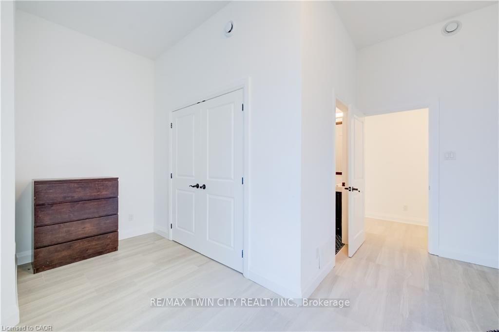 Photo 31 of 149 Woolwich Street, Waterloo, Bridgeport — HOMEH