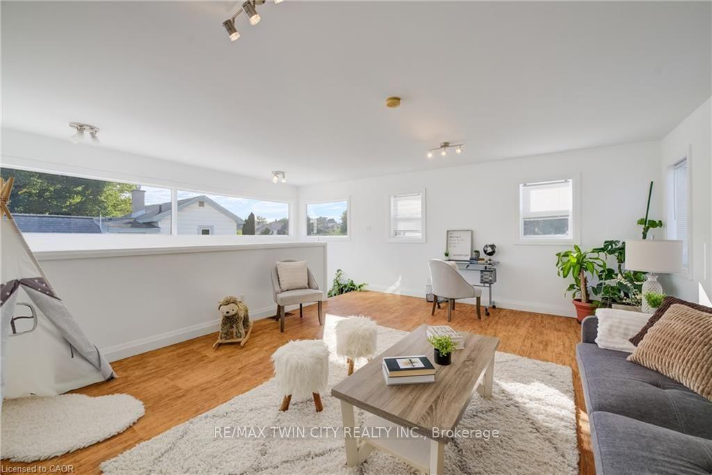 Photo 41 of 149 Woolwich Street, Waterloo, Bridgeport — HOMEH