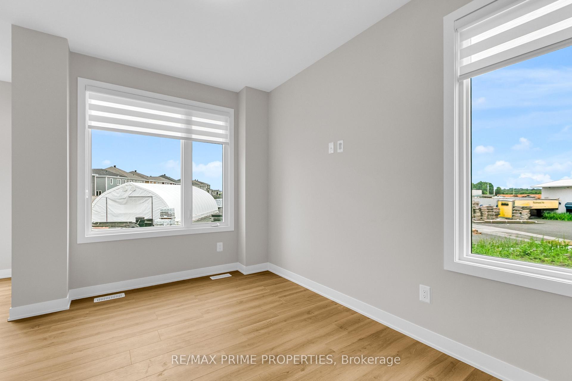 Photo 11 of 745 Haflinger Row, Ottawa, Btwn Franktown Rd. & Fallowfield Rd. — HOMEH