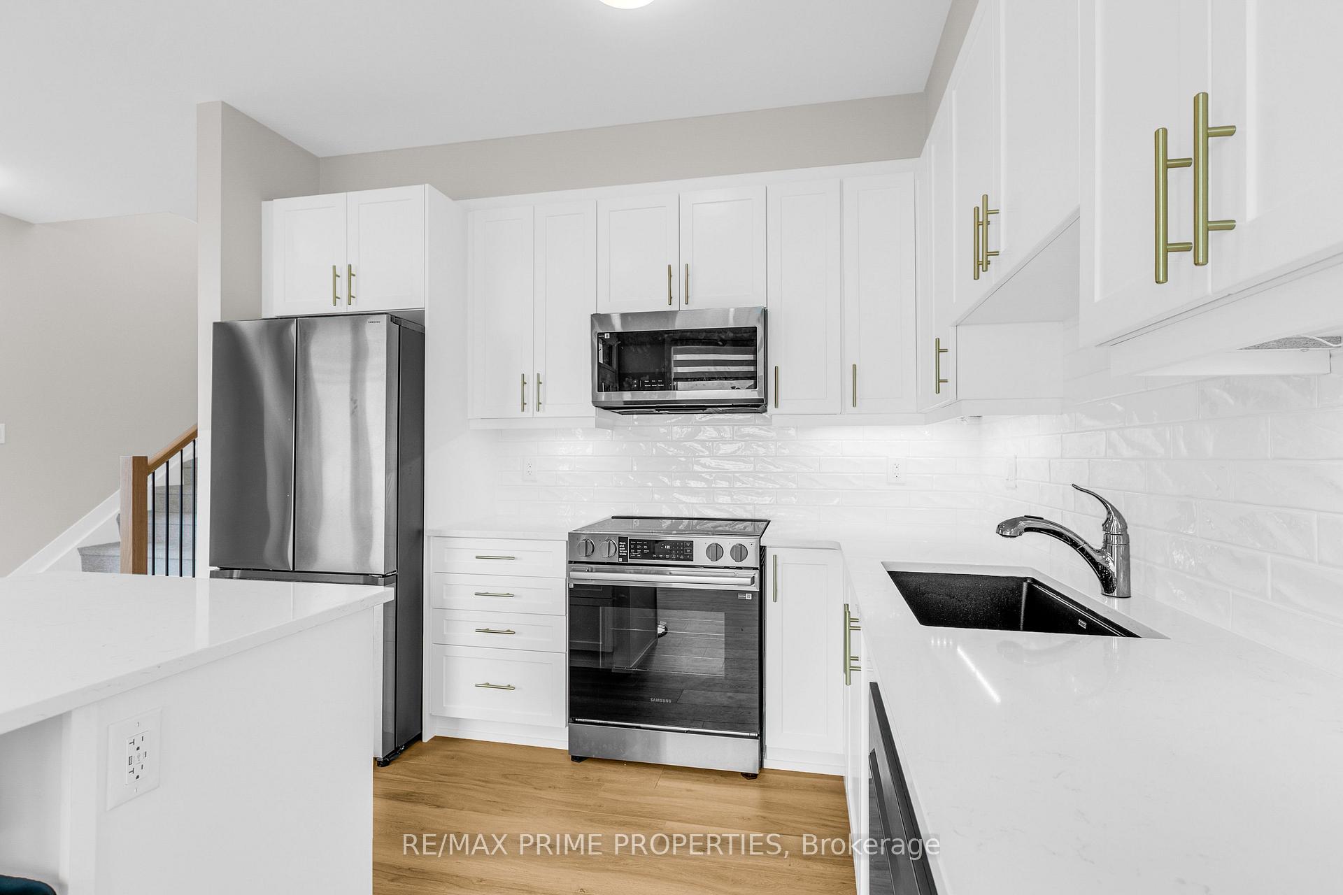 Photo 16 of 745 Haflinger Row, Ottawa, Btwn Franktown Rd. & Fallowfield Rd. — HOMEH