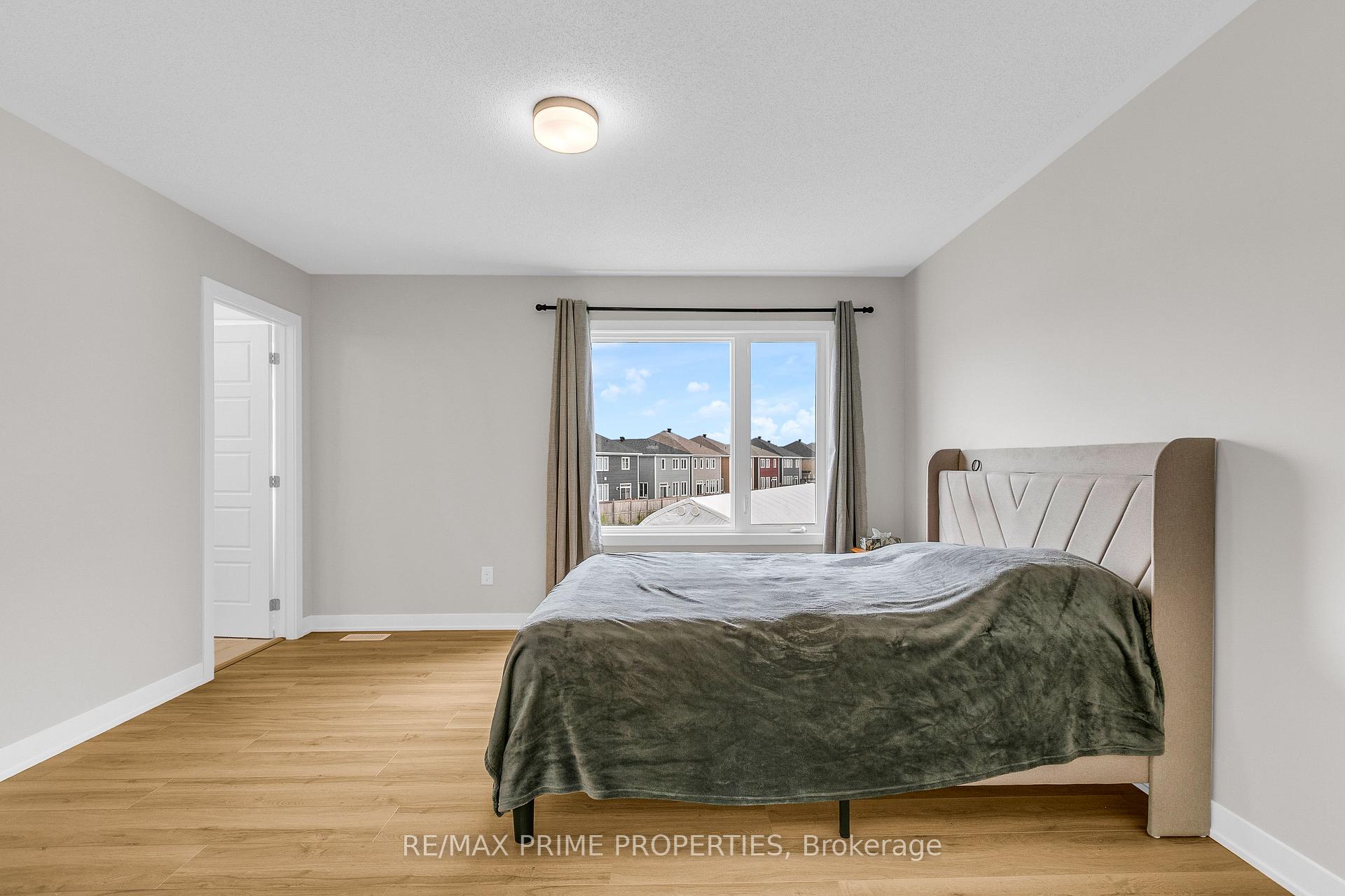 Photo 23 of 745 Haflinger Row, Ottawa, Btwn Franktown Rd. & Fallowfield Rd. — HOMEH