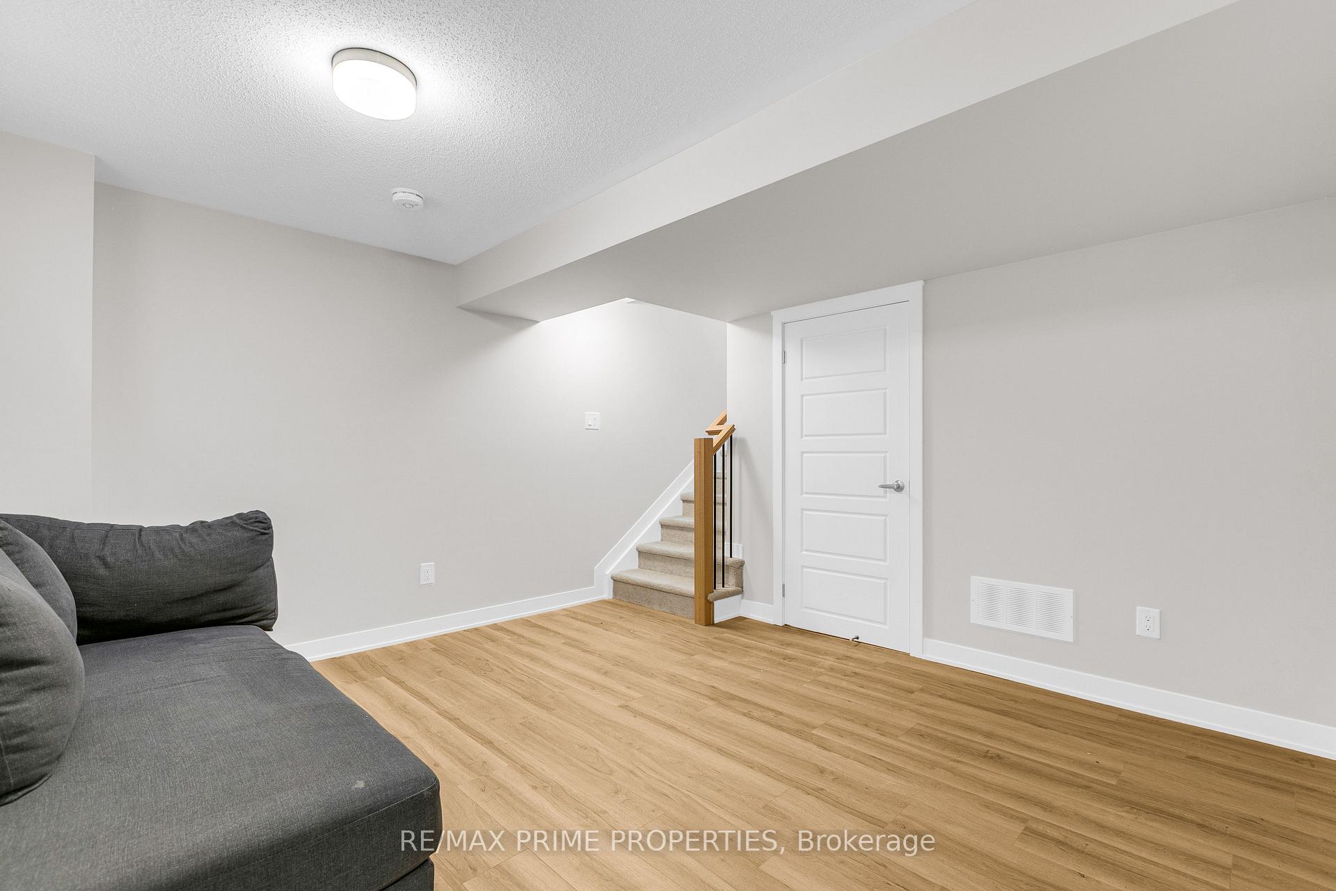Photo 37 of 745 Haflinger Row, Ottawa, Btwn Franktown Rd. & Fallowfield Rd. — HOMEH