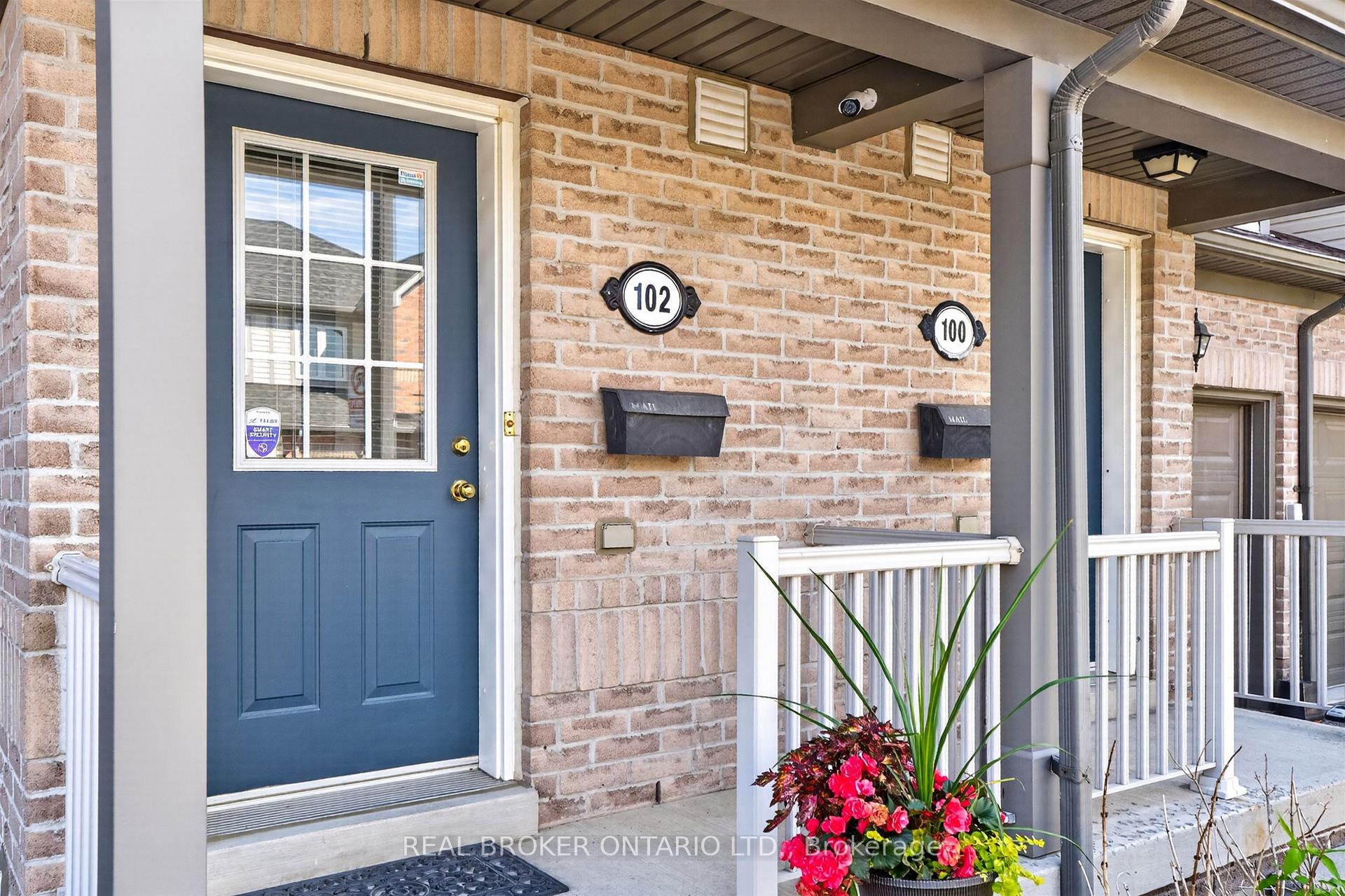 Photo 3 of Unit 102, 86 Joymar Drive, Mississauga, Streetsville — HOMEH
