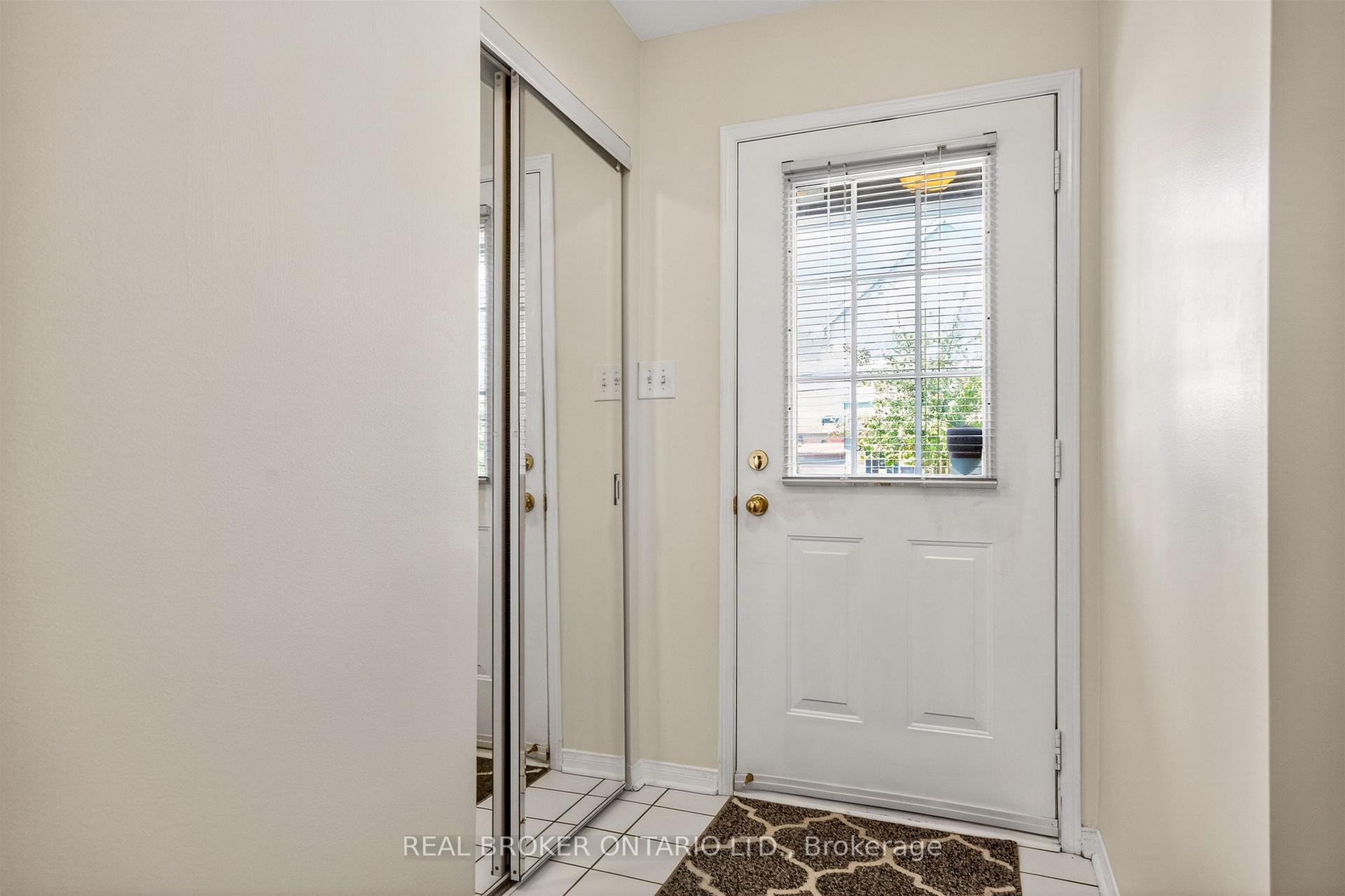 Photo 4 of Unit 102, 86 Joymar Drive, Mississauga, Streetsville — HOMEH