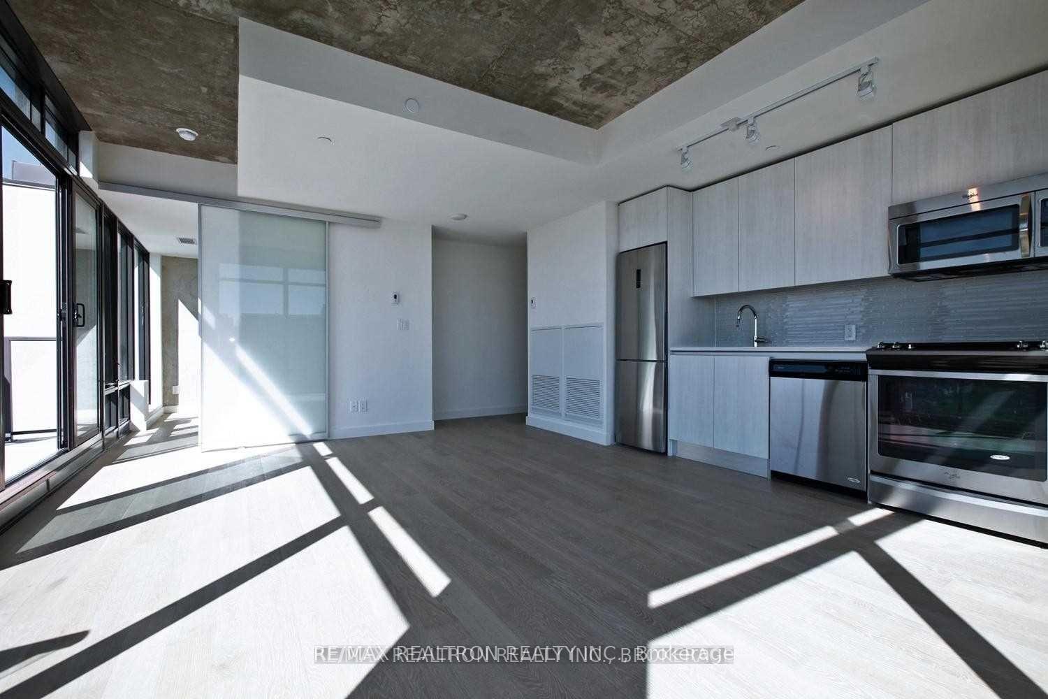 Photo 8 of Unit 1602, 111 Bathurst Street, Toronto, Waterfront Communities — HOMEH