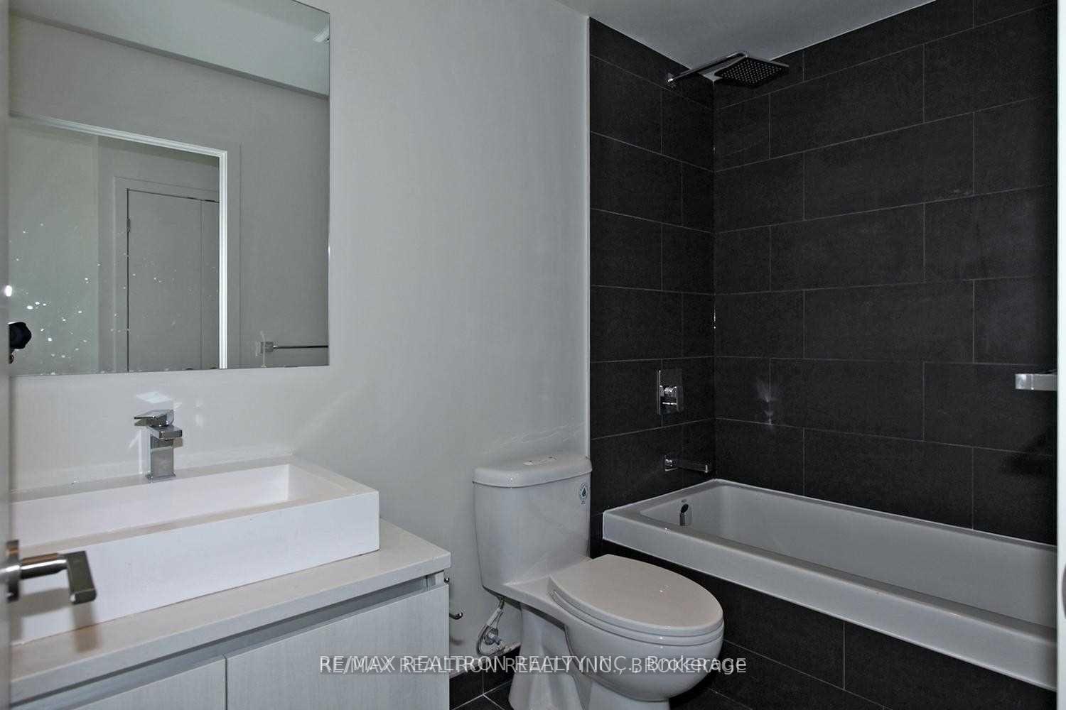 Photo 24 of Unit 1602, 111 Bathurst Street, Toronto, Waterfront Communities — HOMEH