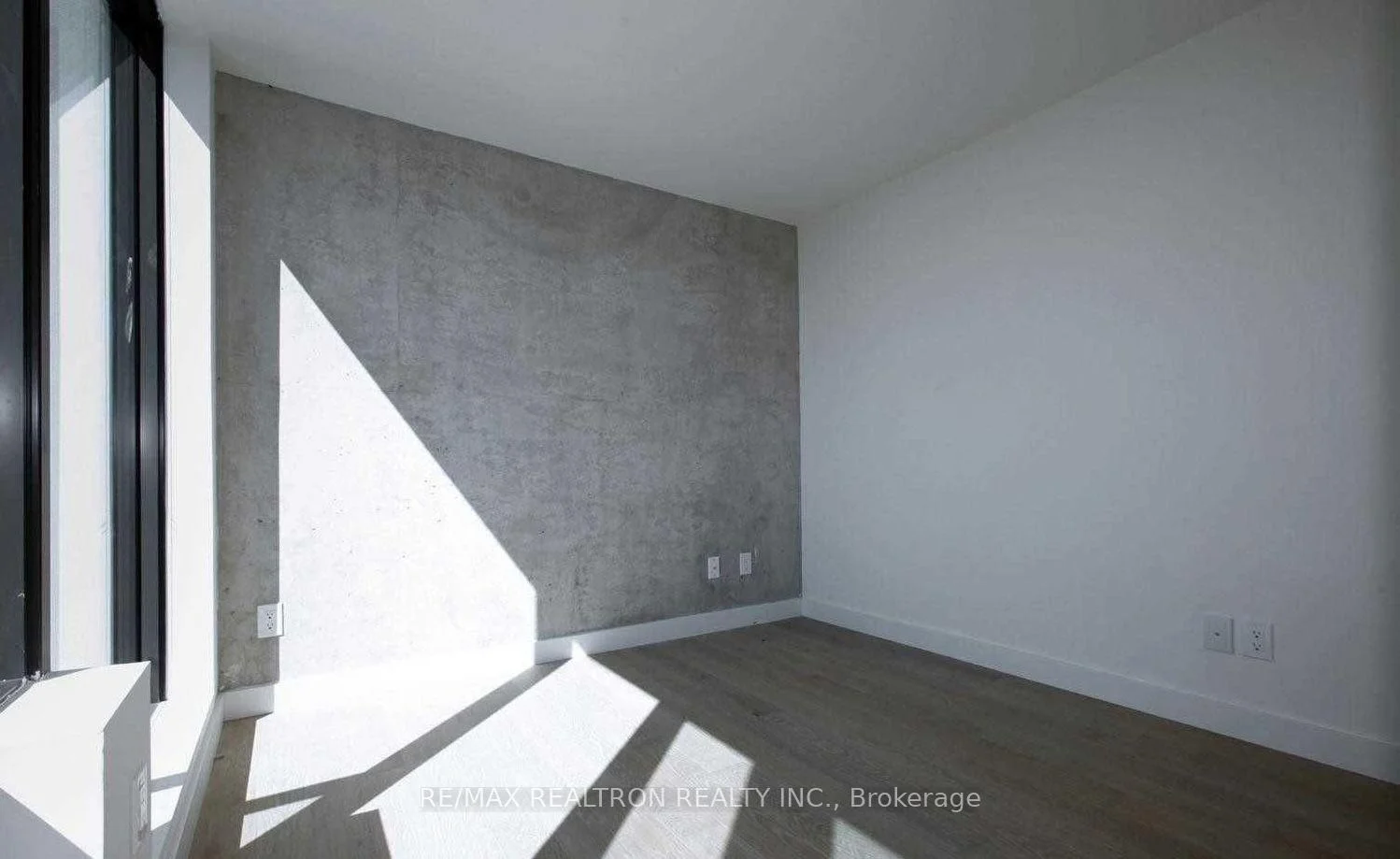 Photo 23 of Unit 1602, 111 Bathurst Street, Toronto, Waterfront Communities — HOMEH