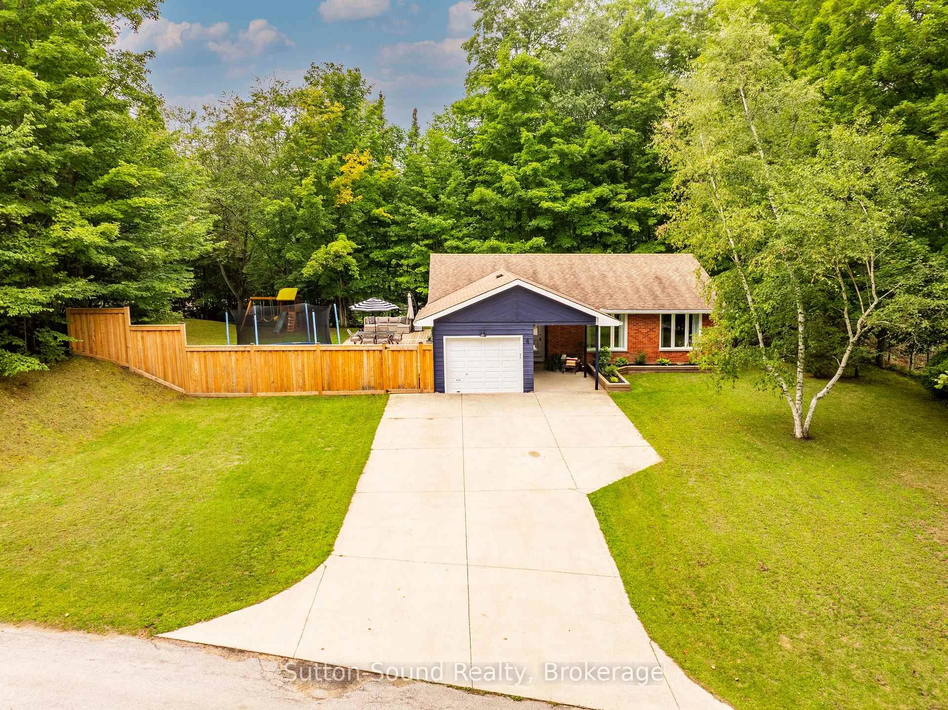 Photo 4 of 4 Maplewood Drive, South Bruce Peninsula — HOMEH
