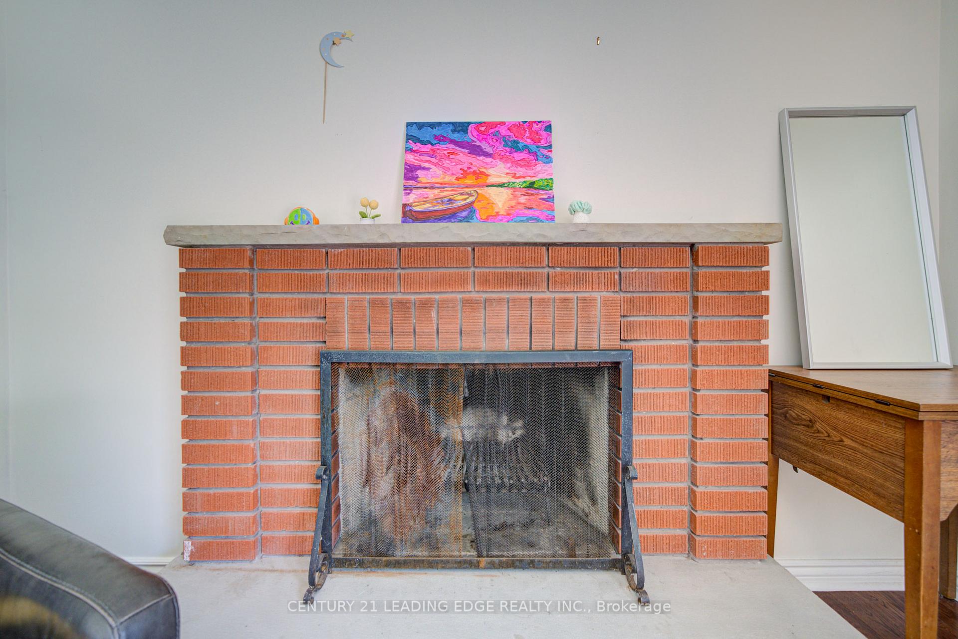 Photo 10 of 43 Carlton Road, Markham, Unionville — HOMEH