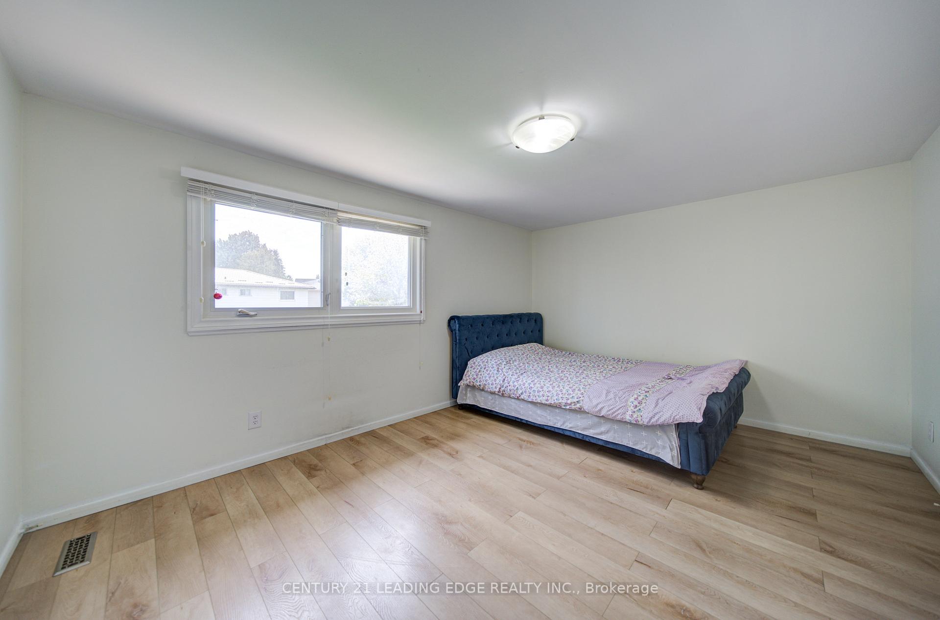 Photo 16 of 43 Carlton Road, Markham, Unionville — HOMEH