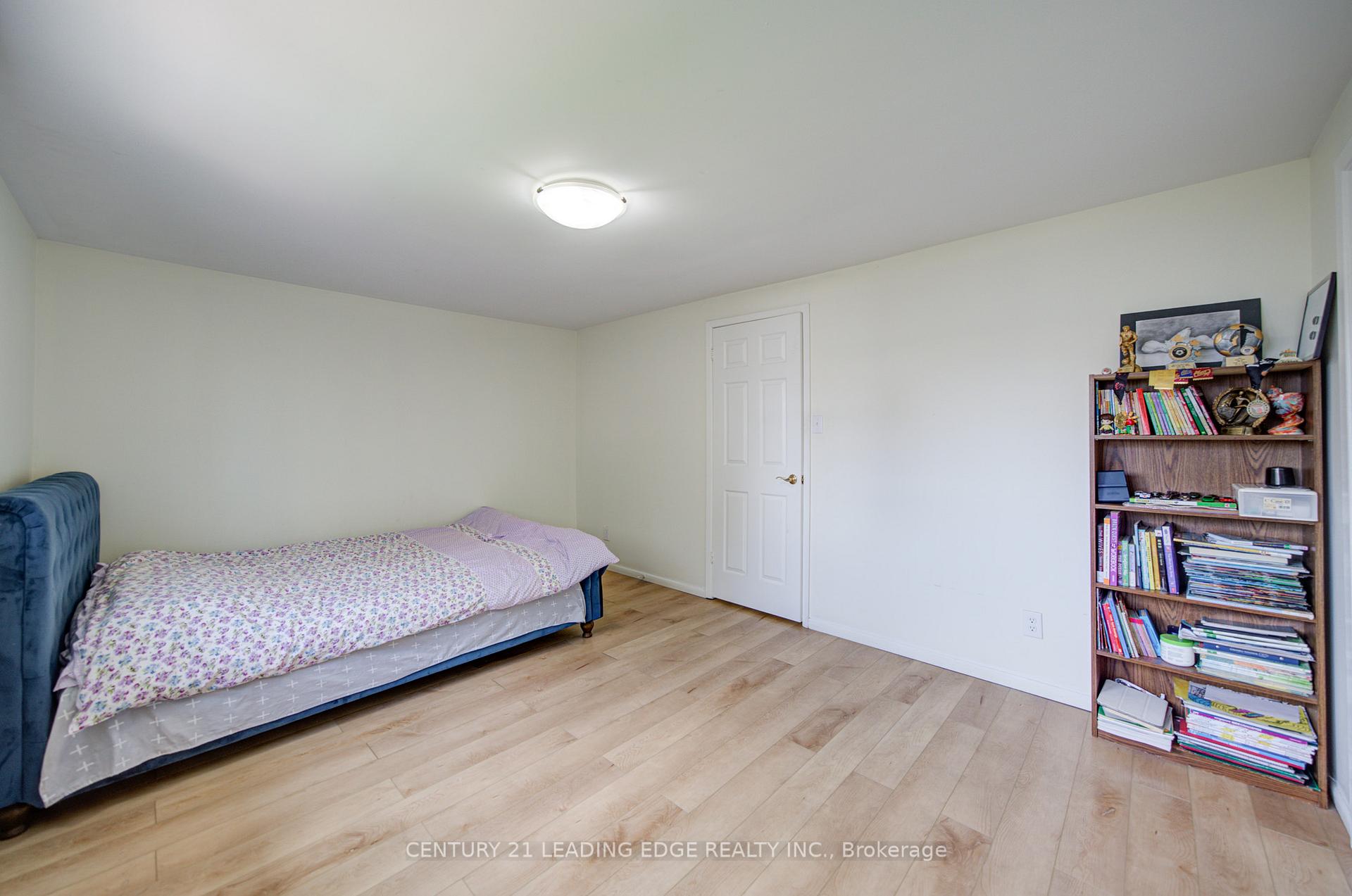 Photo 17 of 43 Carlton Road, Markham, Unionville — HOMEH