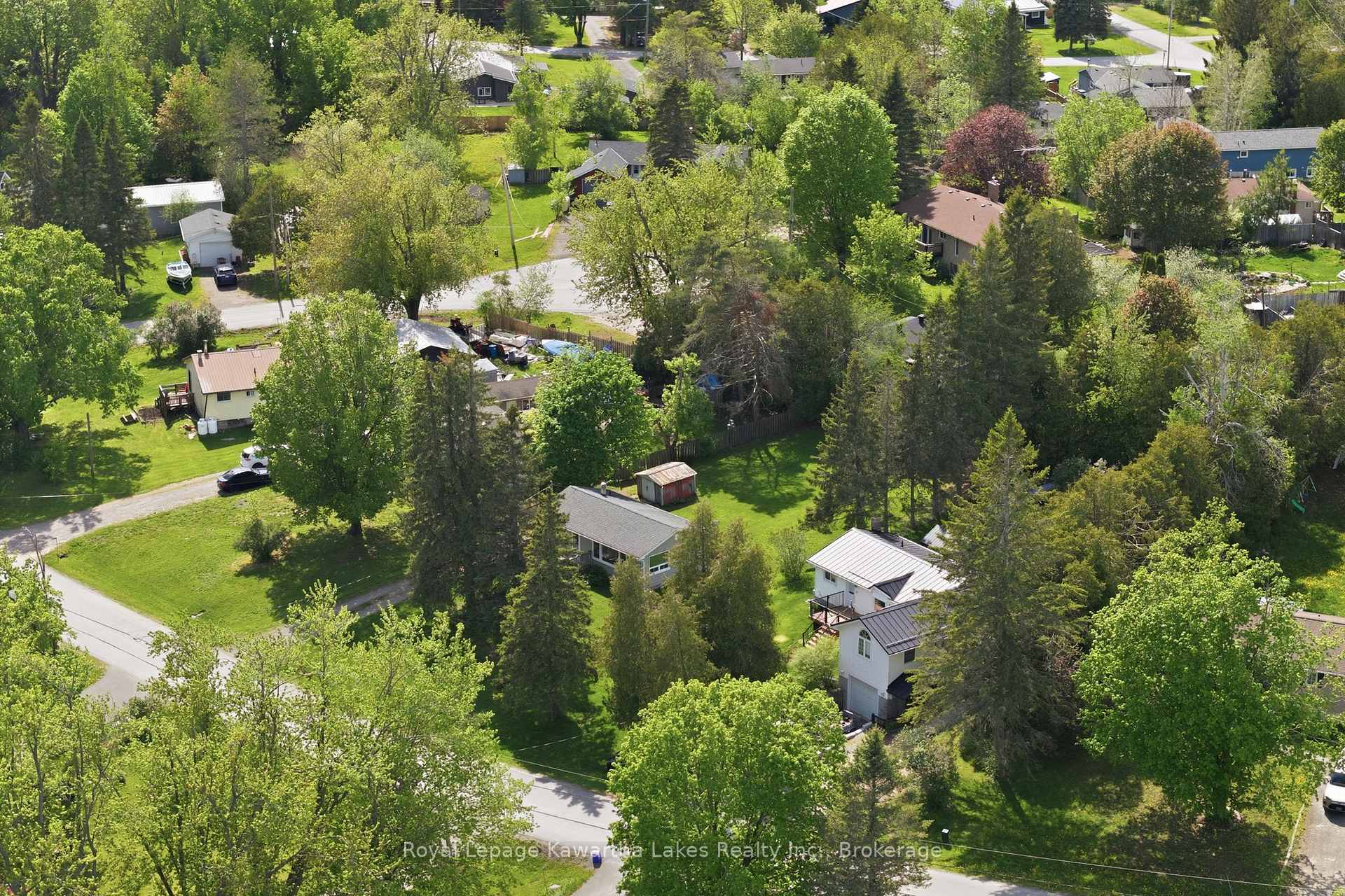 Photo 4 of 16 Marilyn Crescent, Kawartha Lakes, Emily — HOMEH