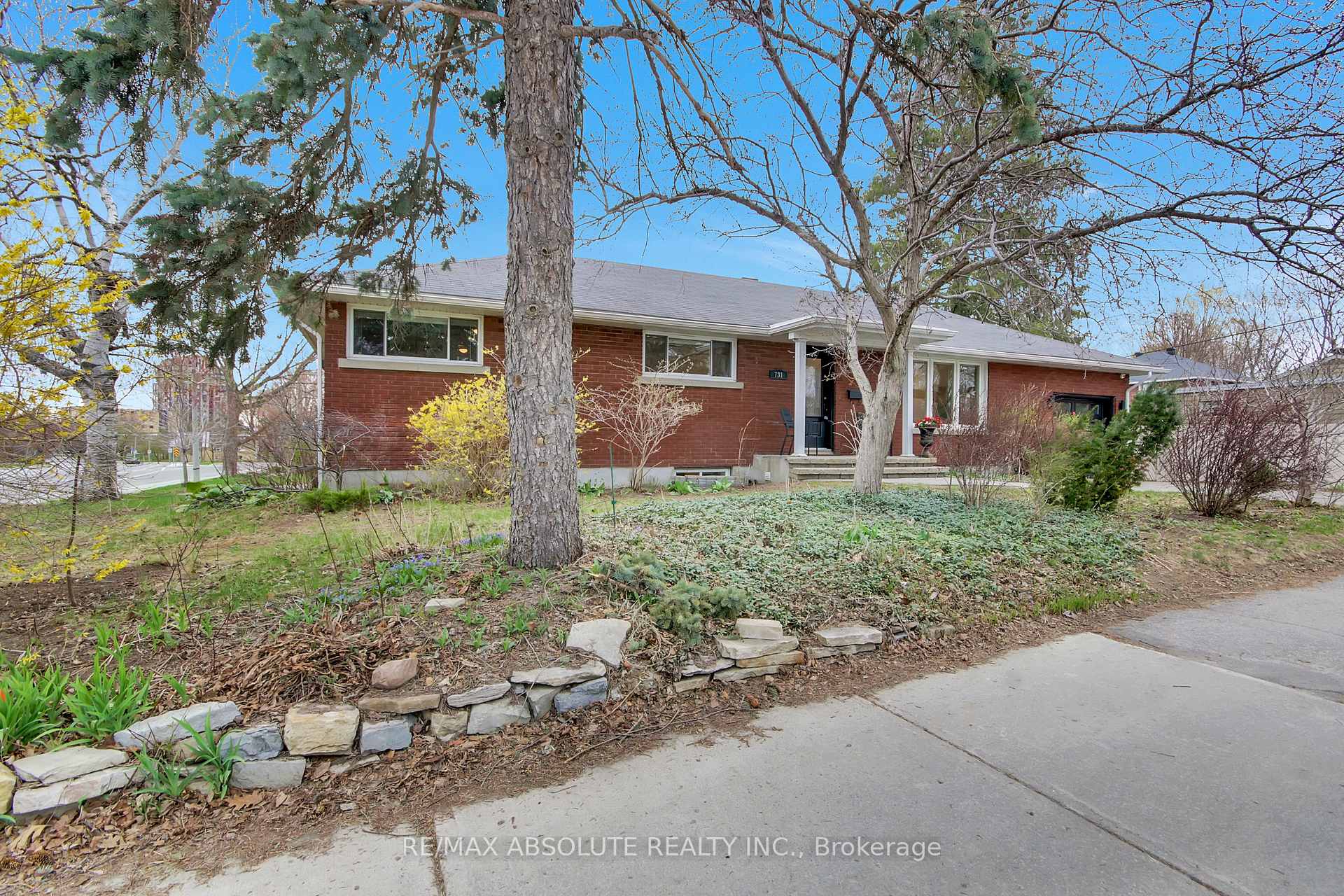 Photo 3 of 731 Dovercourt Avenue, Ottawa, McKellar/Highland — HOMEH