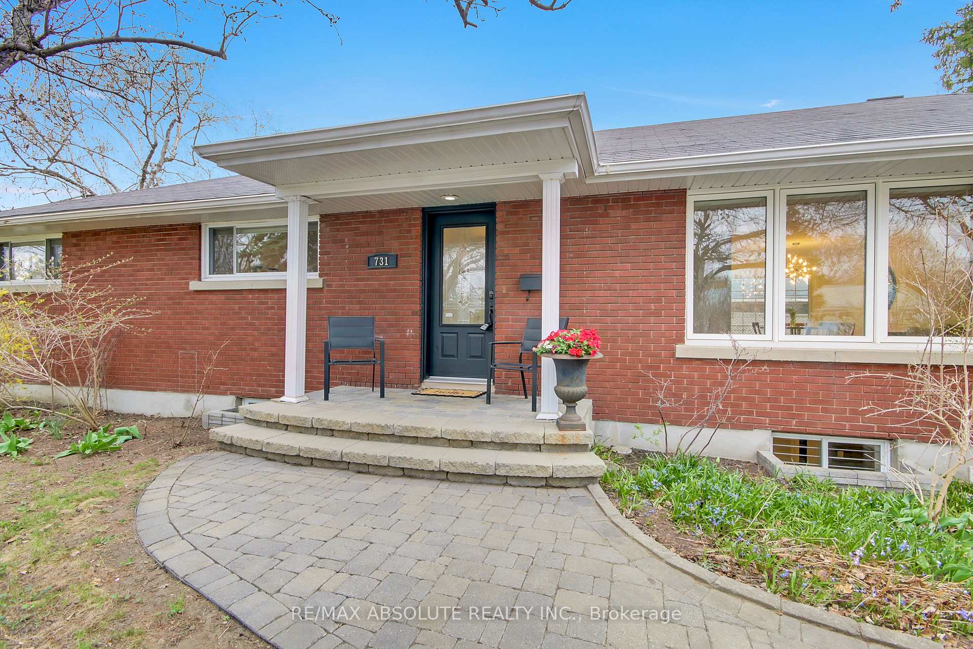 Photo 4 of 731 Dovercourt Avenue, Ottawa, McKellar/Highland — HOMEH