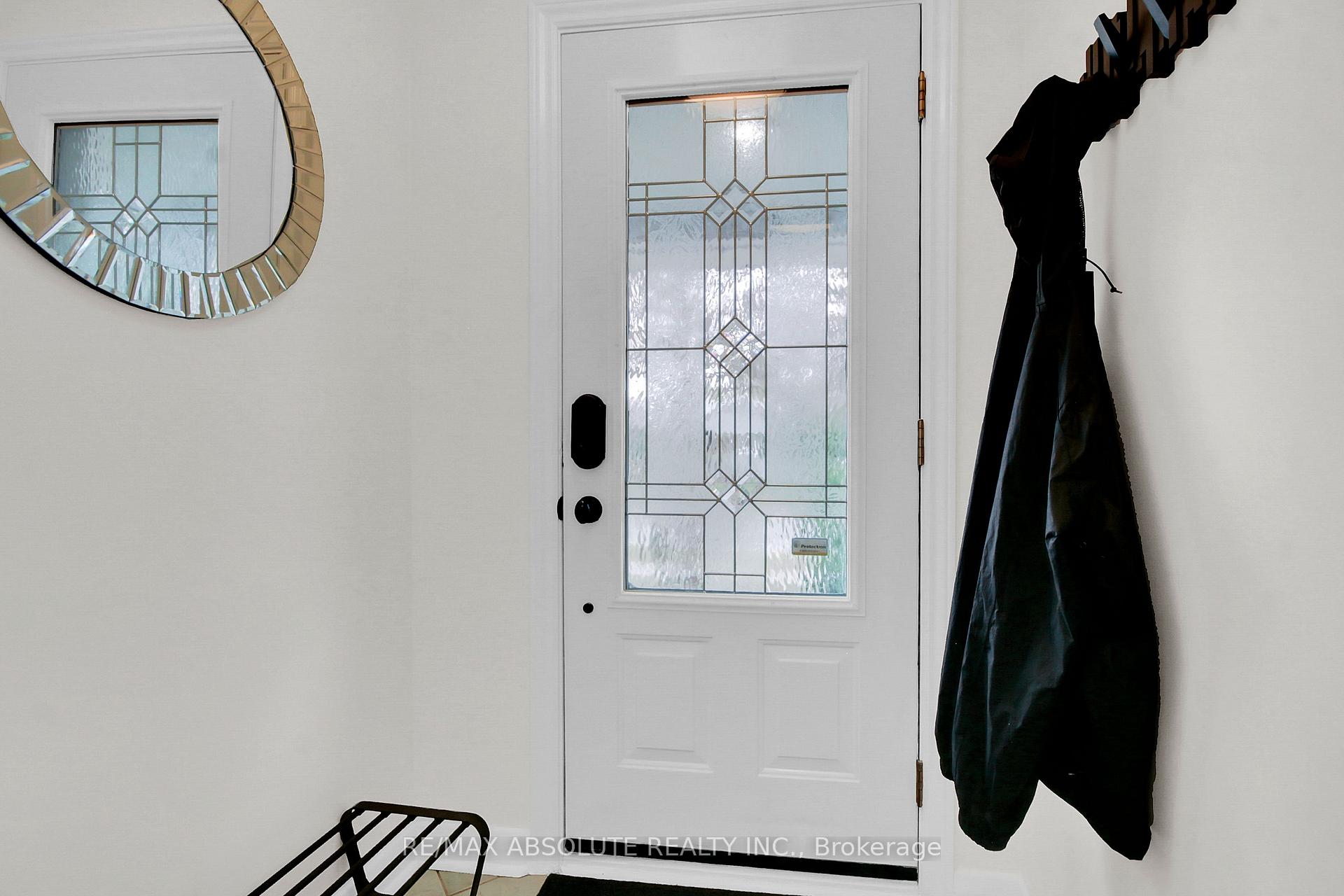 Photo 5 of 731 Dovercourt Avenue, Ottawa, McKellar/Highland — HOMEH