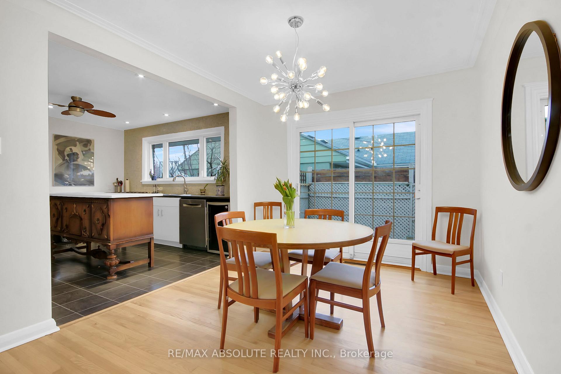Photo 10 of 731 Dovercourt Avenue, Ottawa, McKellar/Highland — HOMEH