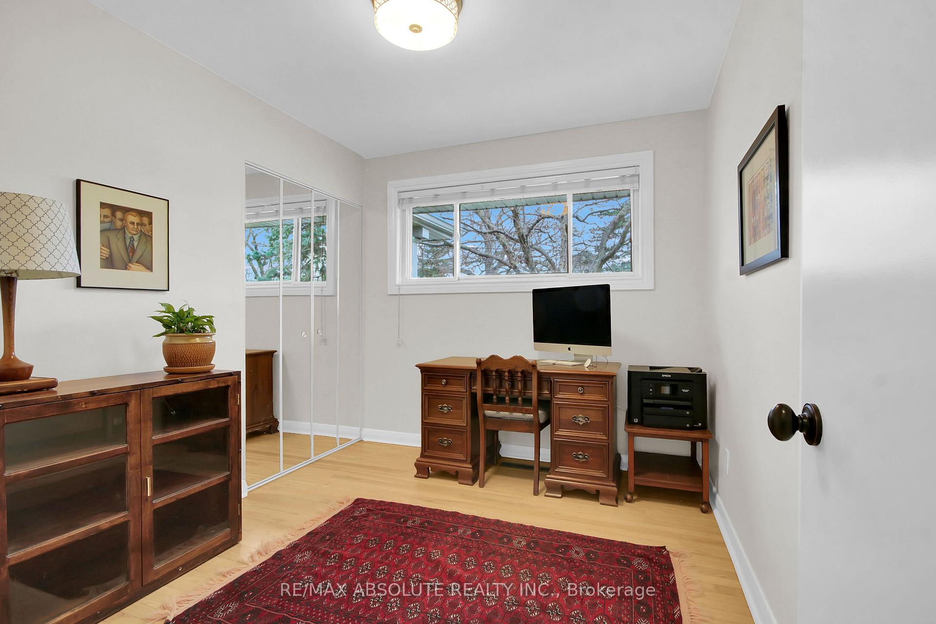 Photo 17 of 731 Dovercourt Avenue, Ottawa, McKellar/Highland — HOMEH