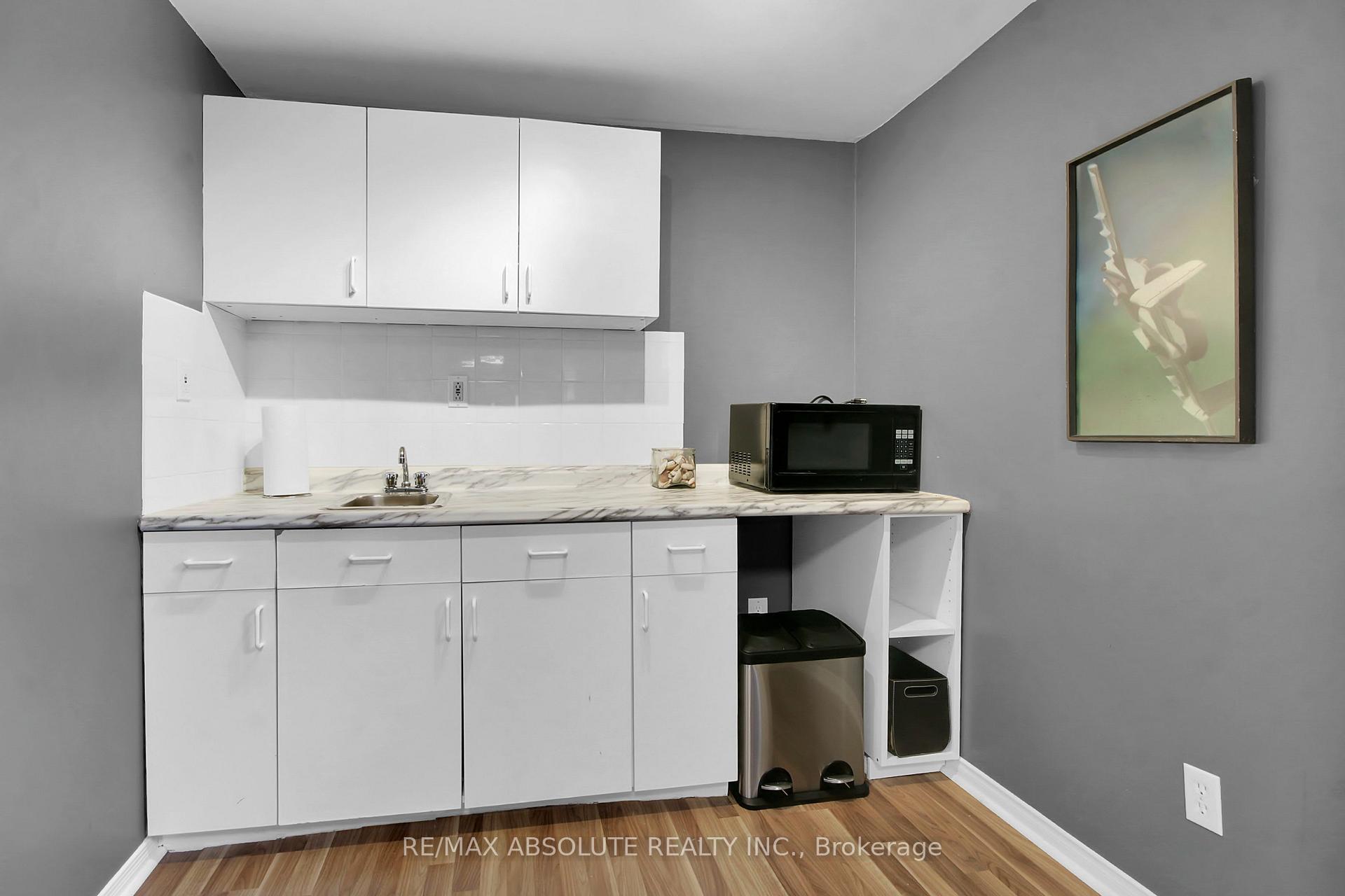 Photo 19 of 731 Dovercourt Avenue, Ottawa, McKellar/Highland — HOMEH