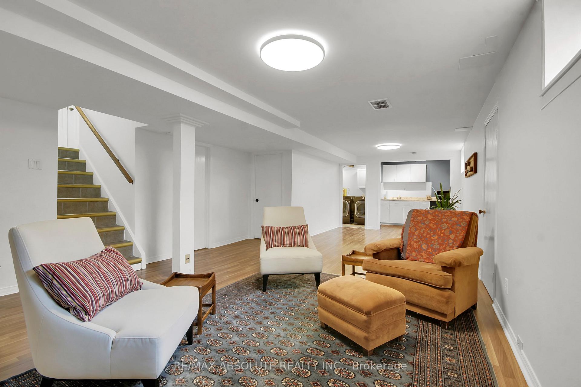 Photo 23 of 731 Dovercourt Avenue, Ottawa, McKellar/Highland — HOMEH