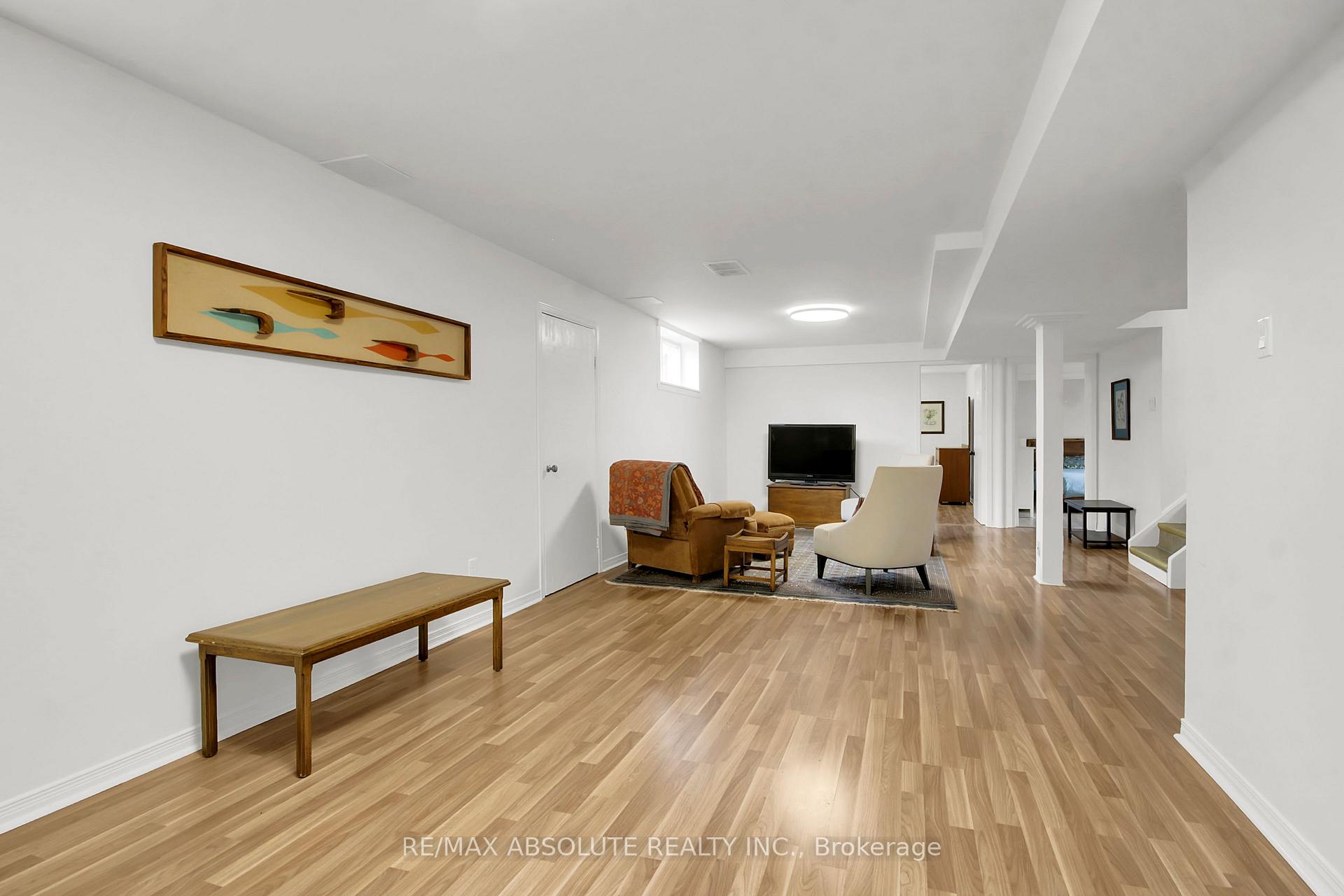 Photo 24 of 731 Dovercourt Avenue, Ottawa, McKellar/Highland — HOMEH