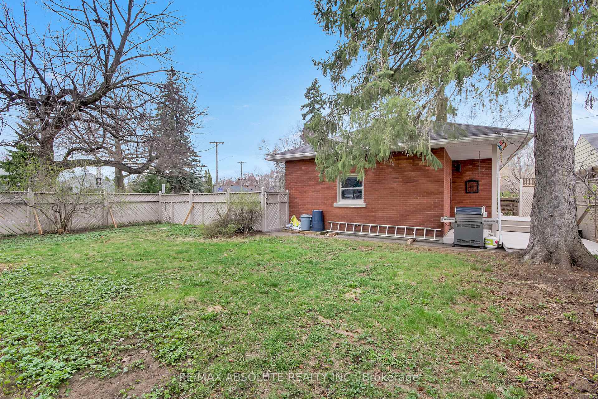 Photo 37 of 731 Dovercourt Avenue, Ottawa, McKellar/Highland — HOMEH