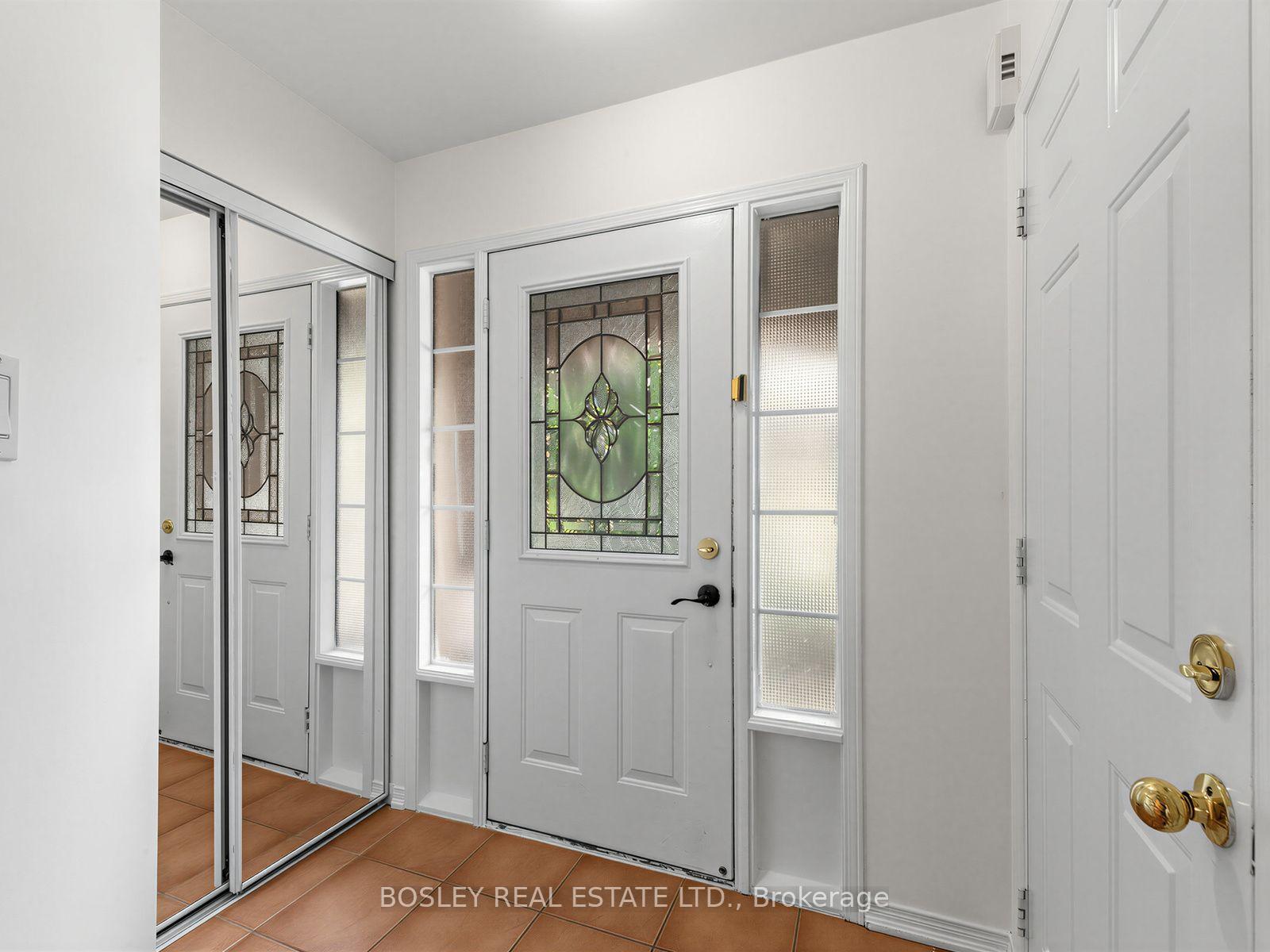 Photo 3 of Unit 29, 1489 Heritage Way, Oakville, Glen Abbey — HOMEH
