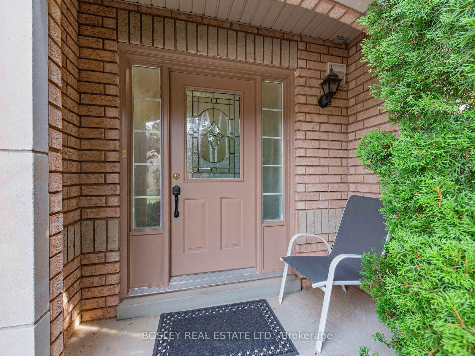 Photo 2 of Unit 29, 1489 Heritage Way, Oakville, Glen Abbey — HOMEH