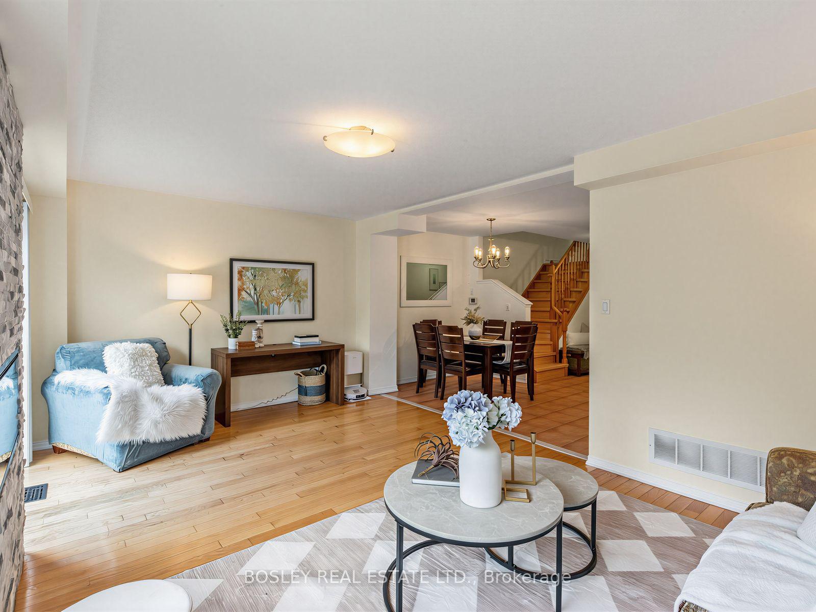 Photo 8 of Unit 29, 1489 Heritage Way, Oakville, Glen Abbey — HOMEH