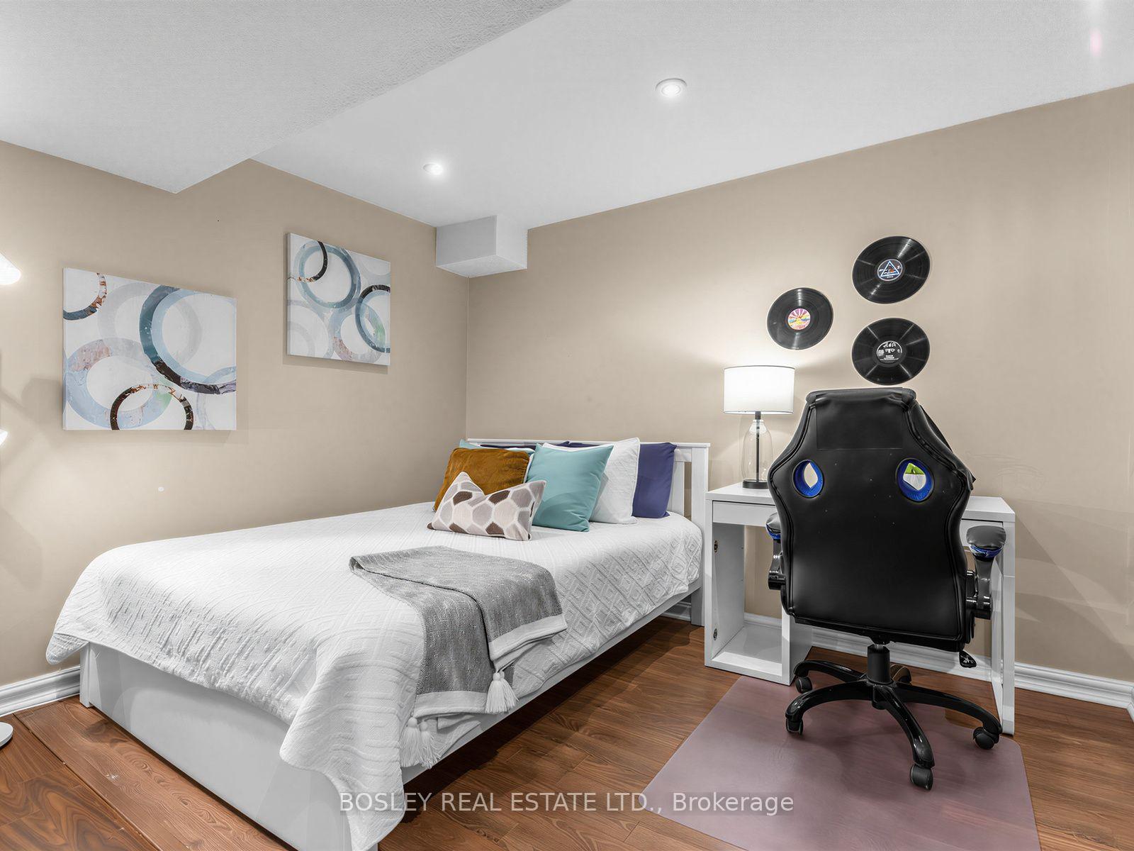 Photo 32 of Unit 29, 1489 Heritage Way, Oakville, Glen Abbey — HOMEH