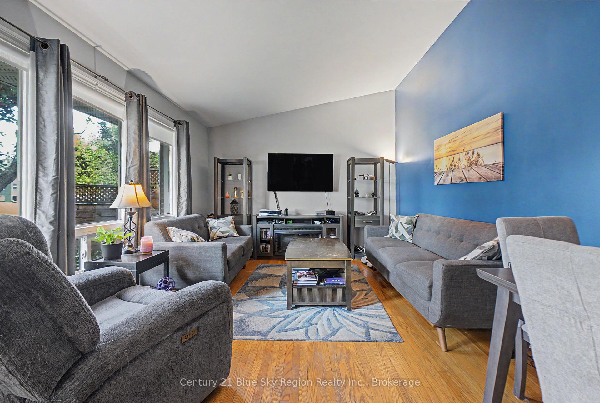 Photo 13 of 328 Mckenzie Avenue, North Bay, Widdifield — HOMEH