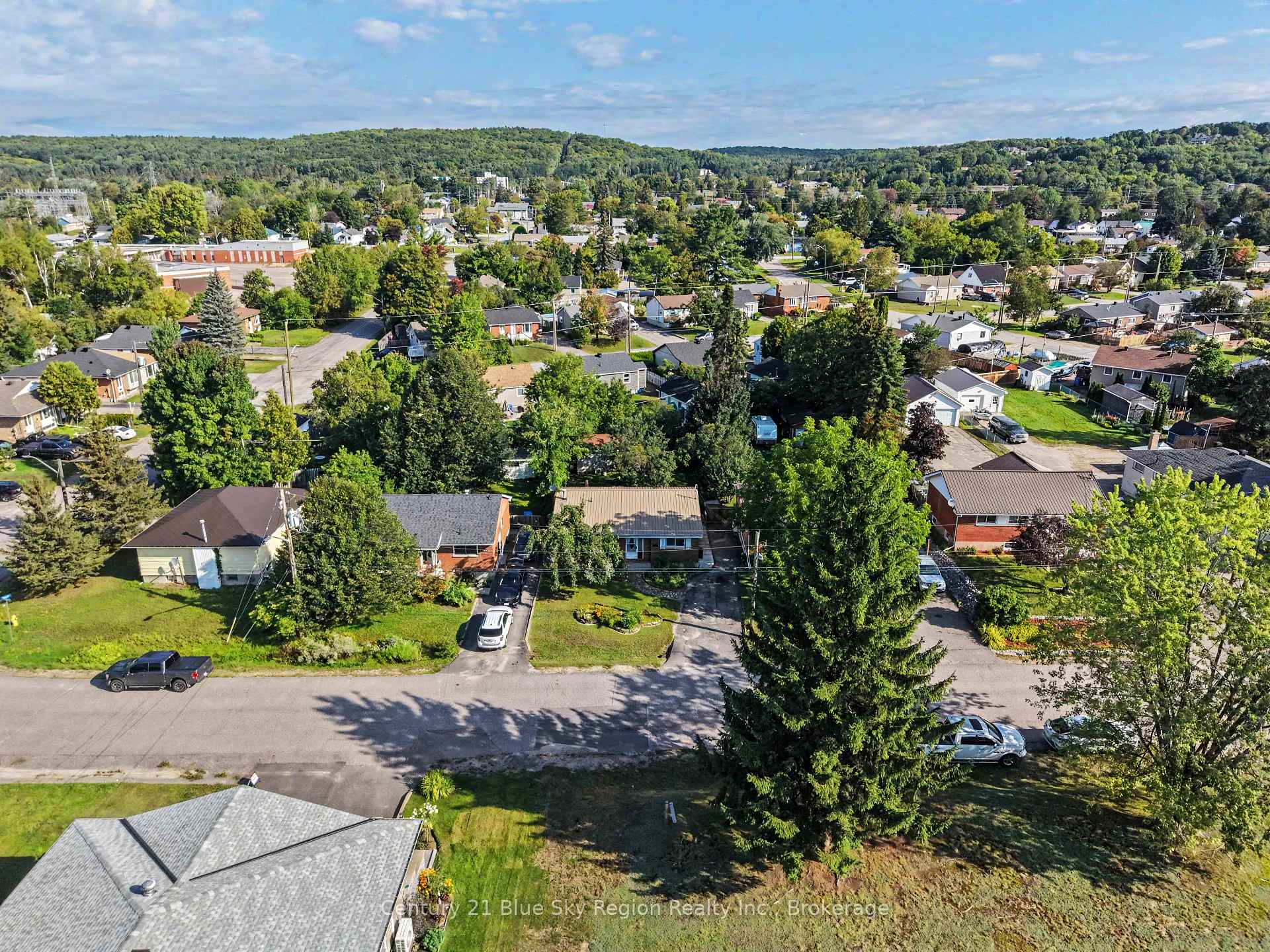 Photo 37 of 328 Mckenzie Avenue, North Bay, Widdifield — HOMEH