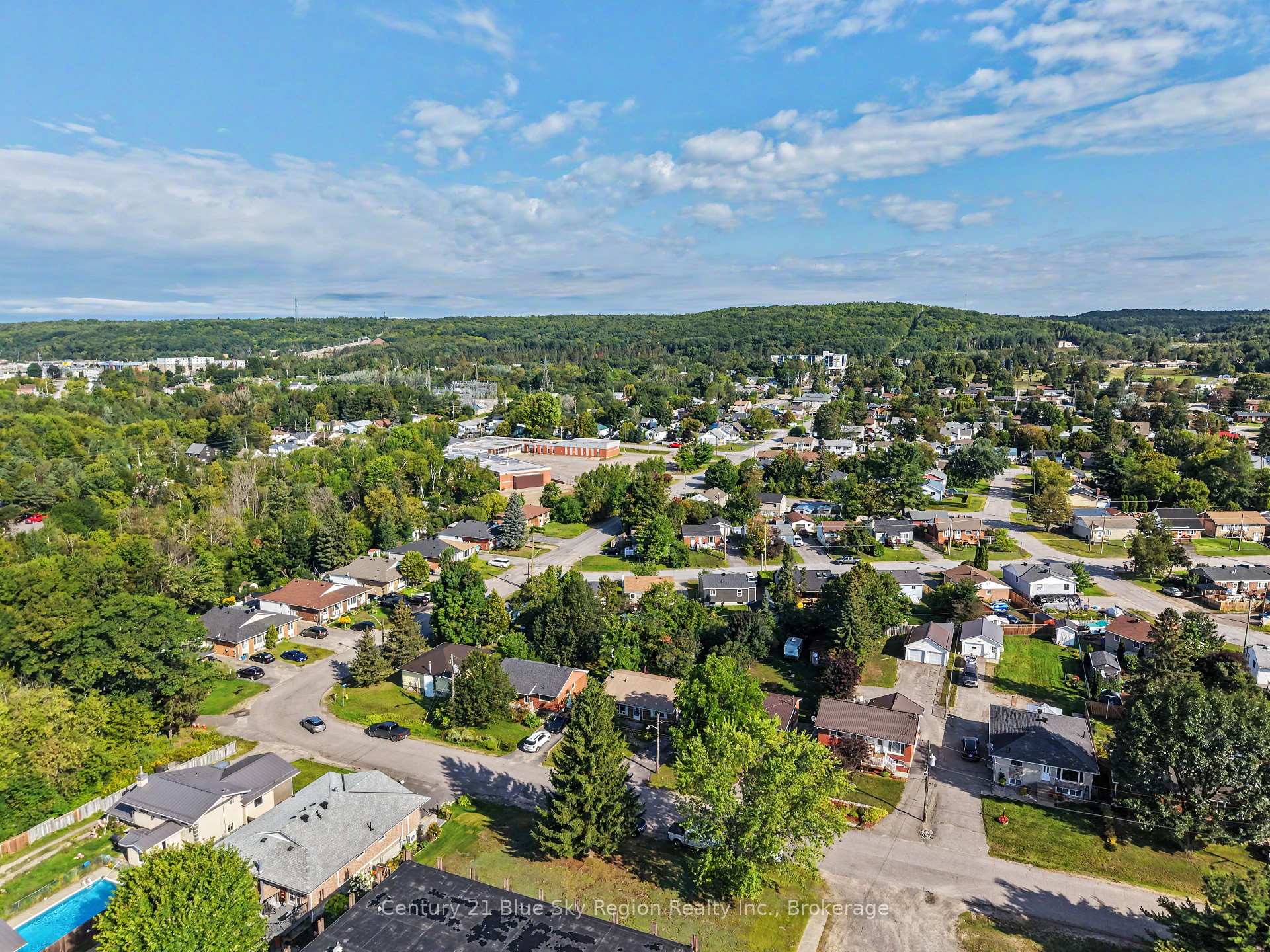 Photo 38 of 328 Mckenzie Avenue, North Bay, Widdifield — HOMEH