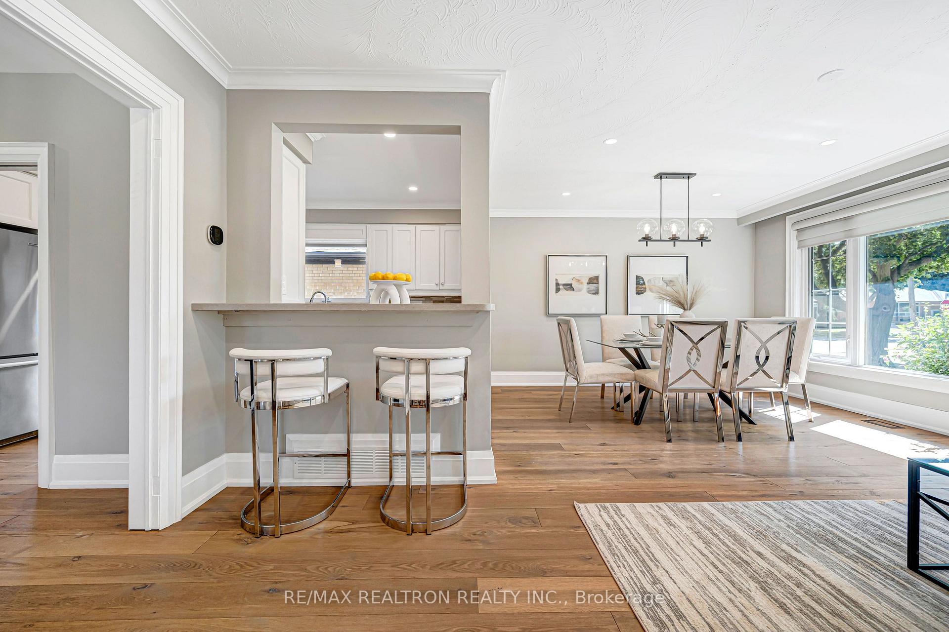 Photo 6 of 44 Fenley Drive, Etobicoke, Kingsview Village-The Westway — HOMEH