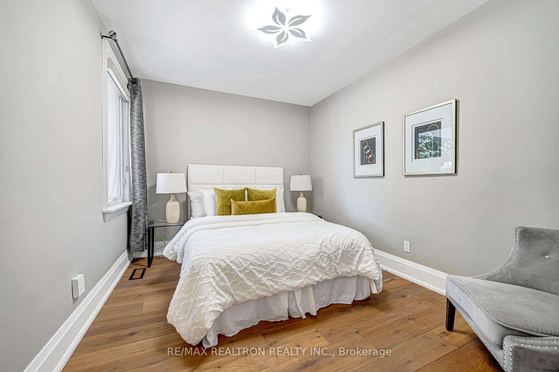 Photo 17 of 44 Fenley Drive, Etobicoke, Kingsview Village-The Westway — HOMEH