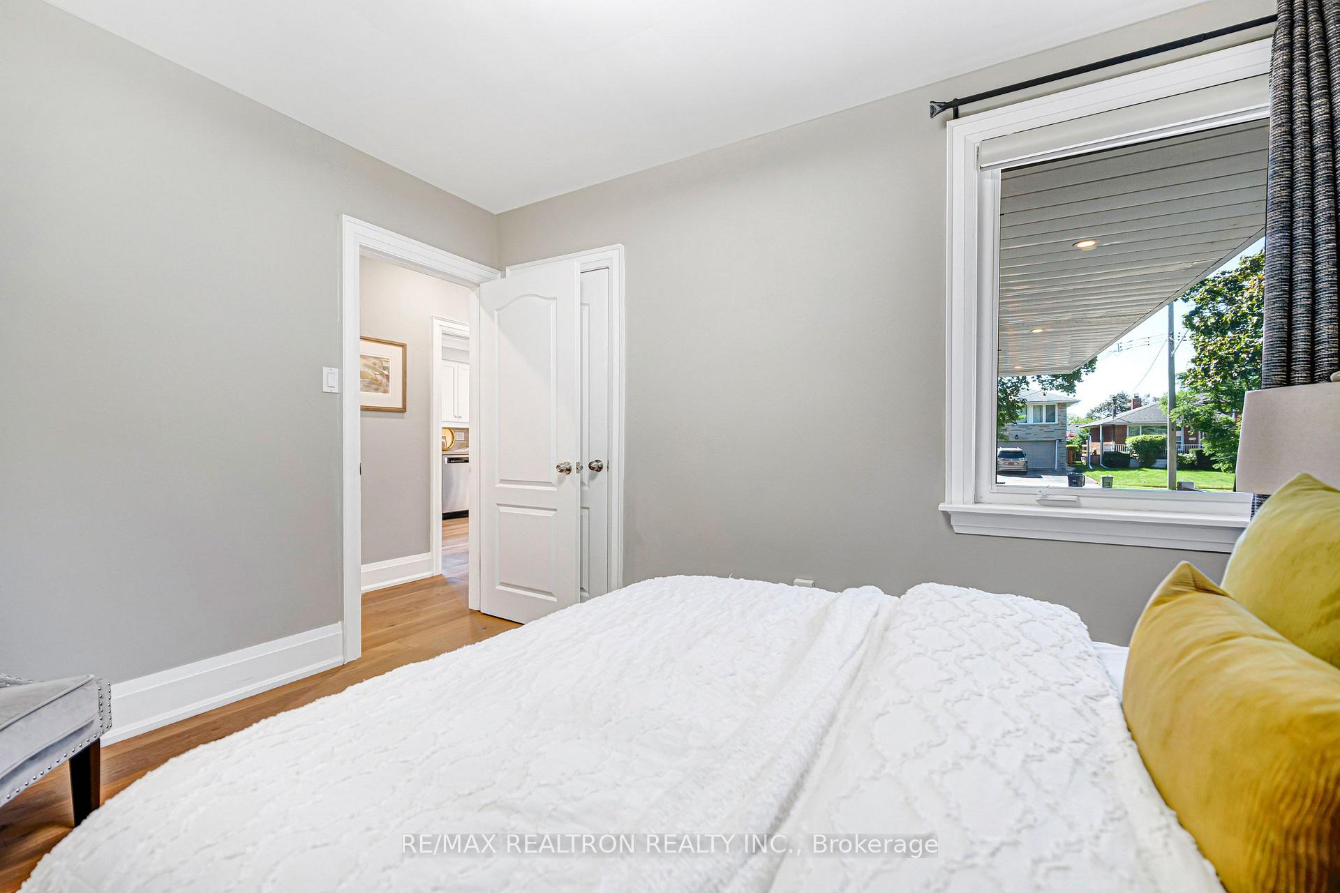 Photo 18 of 44 Fenley Drive, Etobicoke, Kingsview Village-The Westway — HOMEH