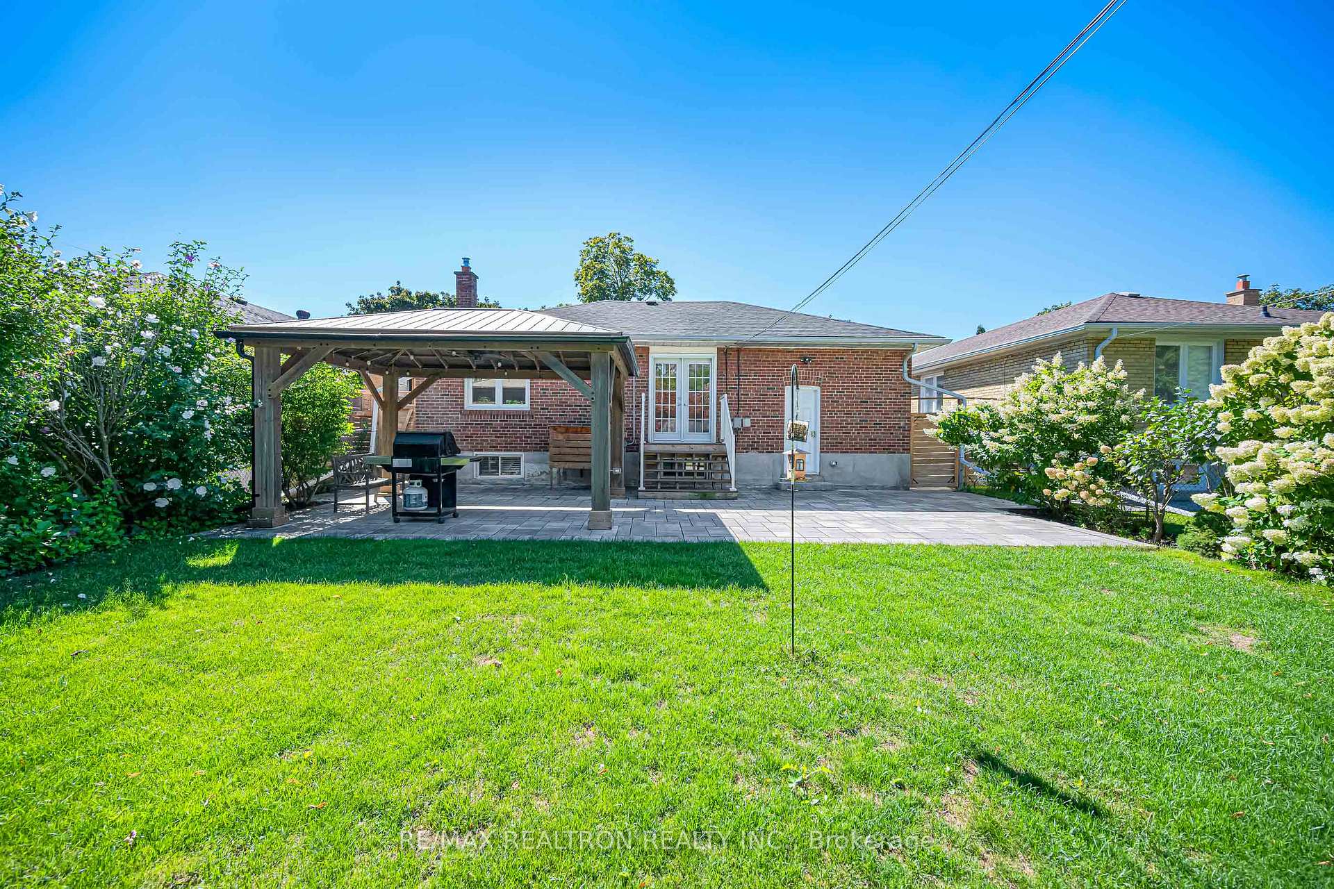 Photo 33 of 44 Fenley Drive, Etobicoke, Kingsview Village-The Westway — HOMEH