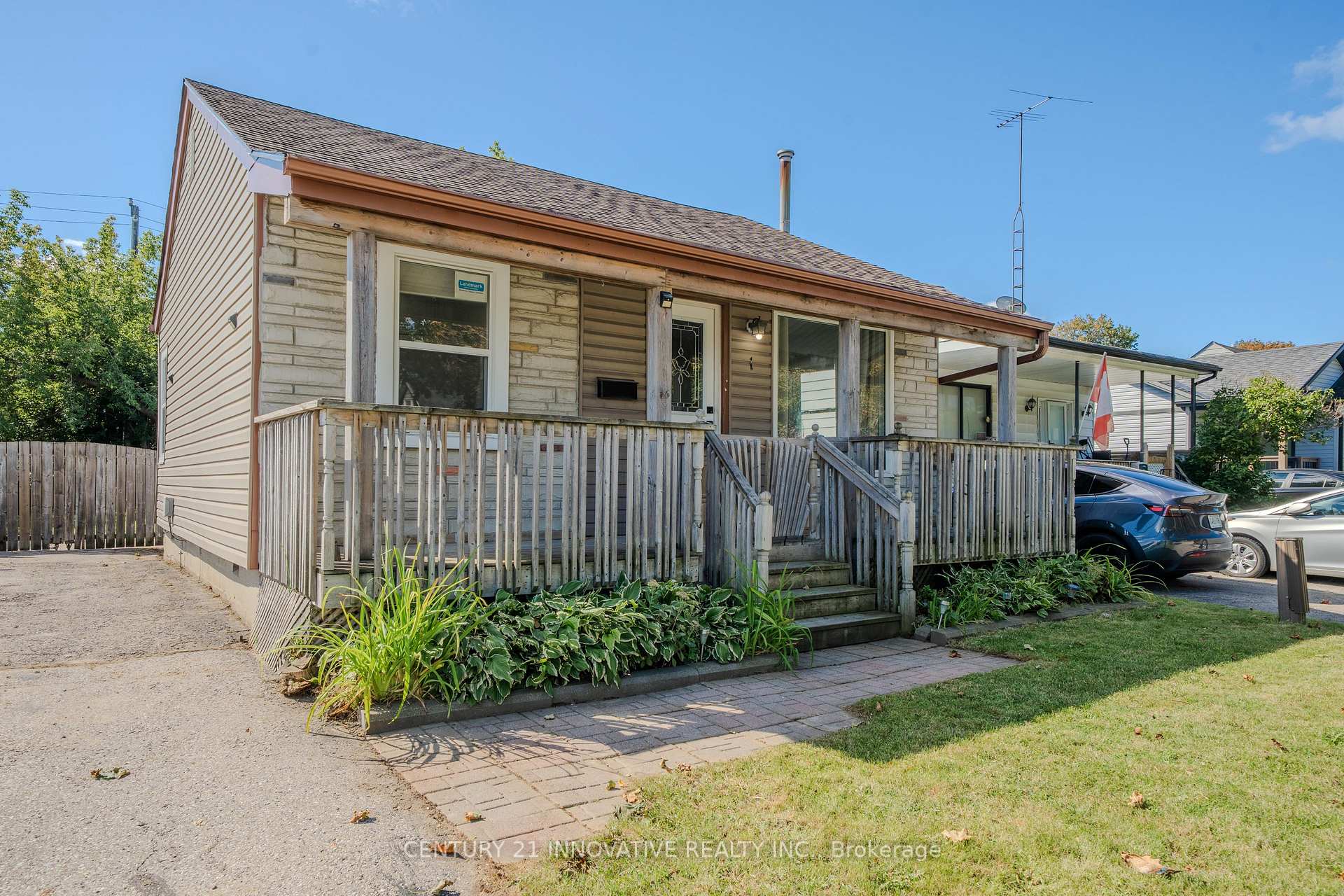 Photo 2 of 1 Edward Street, Ajax, Central — HOMEH