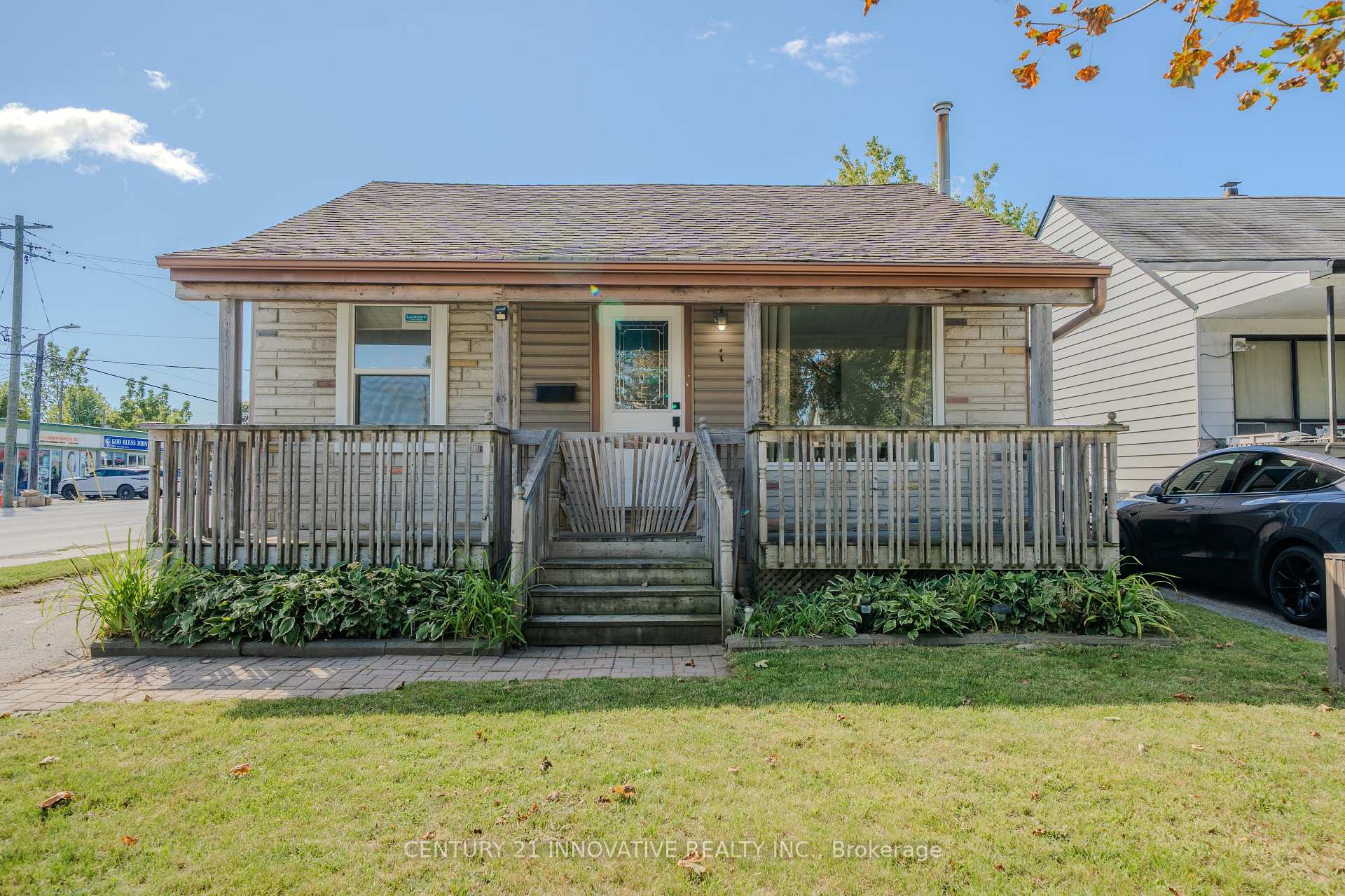 Photo 3 of 1 Edward Street, Ajax, Central — HOMEH