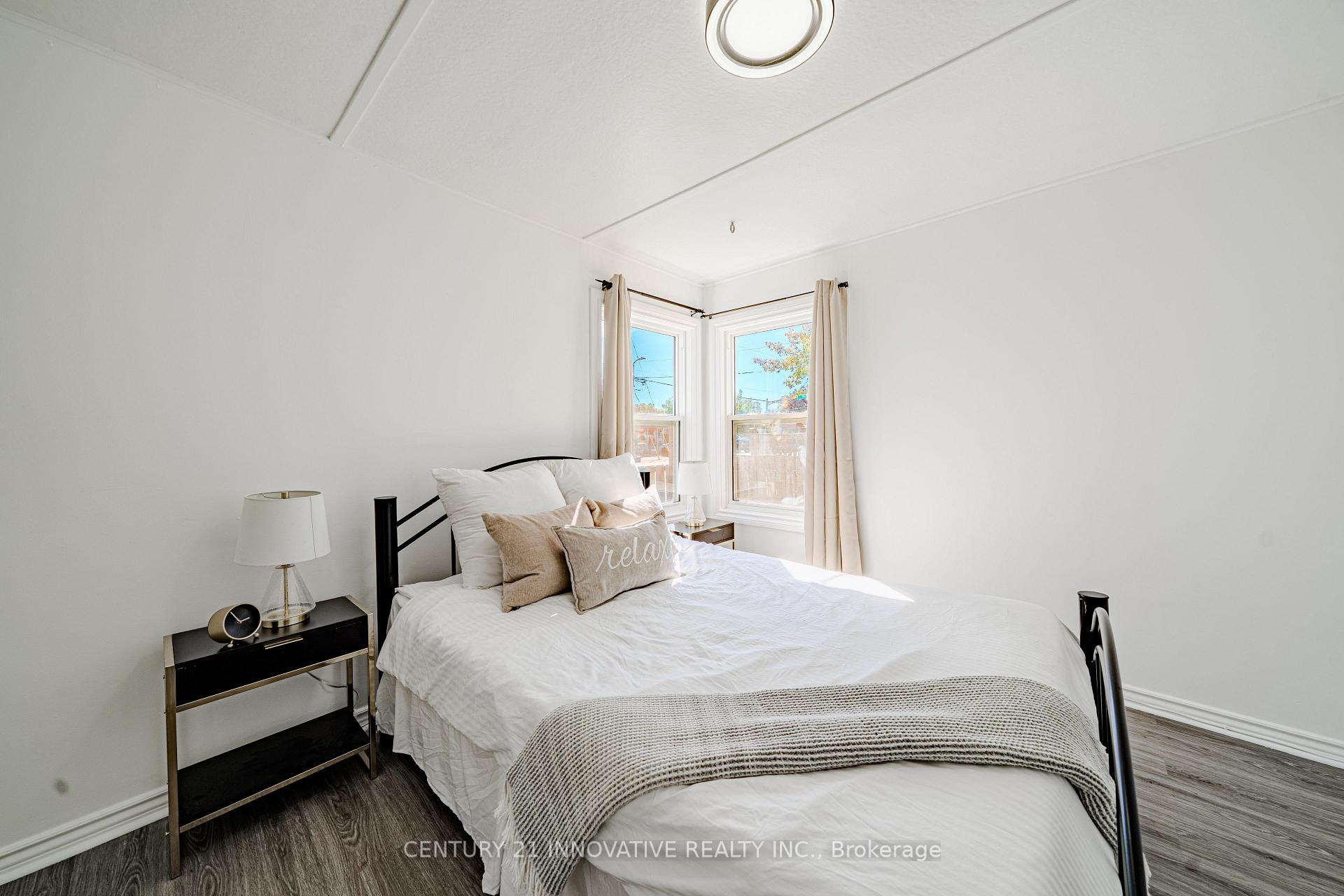 Photo 21 of 1 Edward Street, Ajax, Central — HOMEH