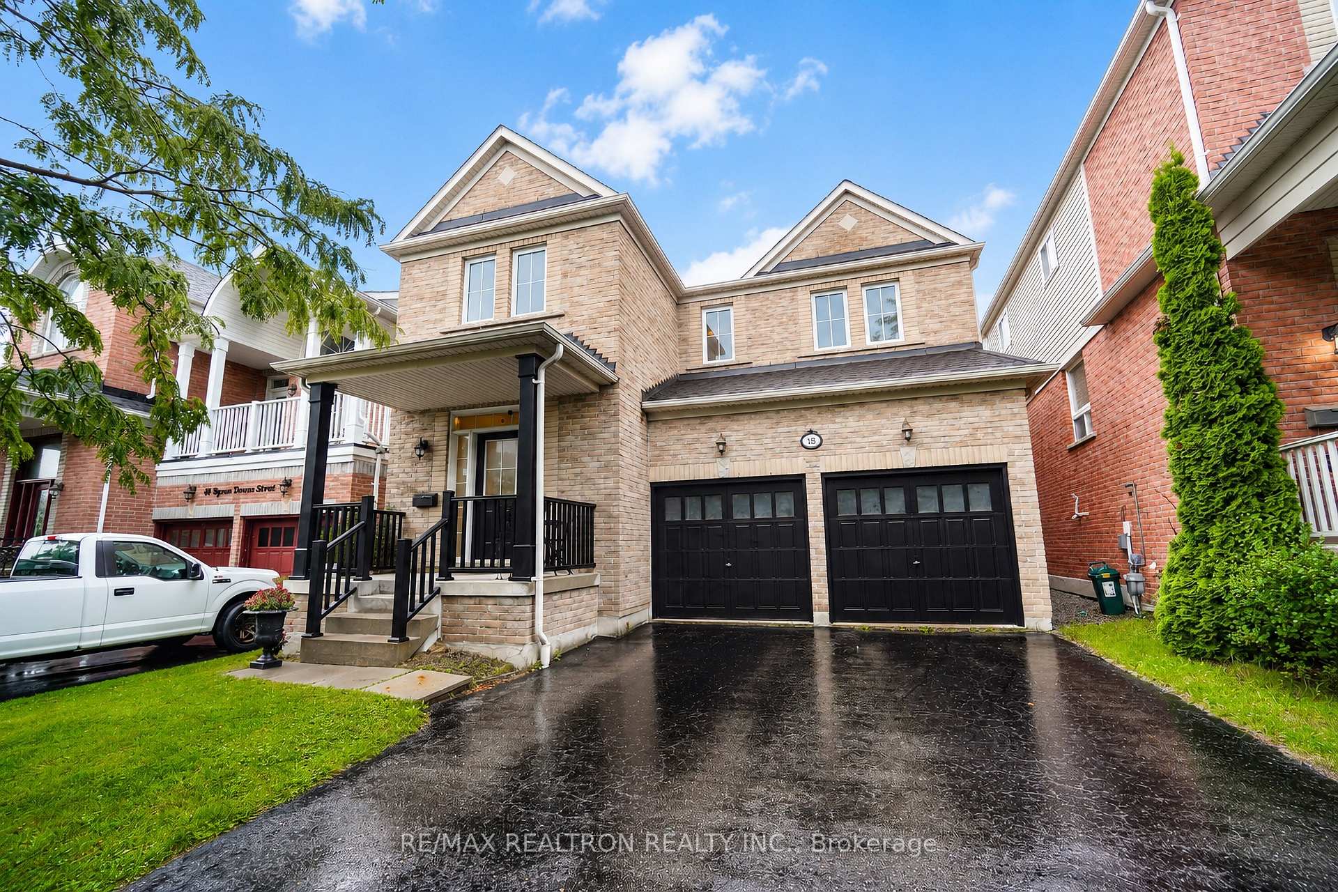 Photo 1 of 18 Byram Downs Street, Ajax, Central East — HOMEH