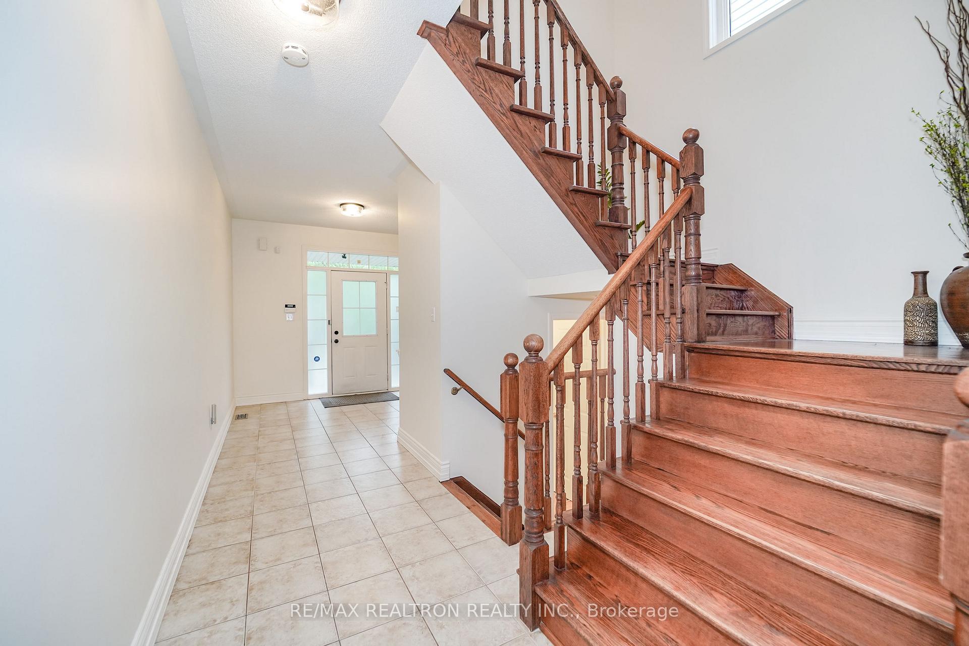 Photo 6 of 18 Byram Downs Street, Ajax, Central East — HOMEH