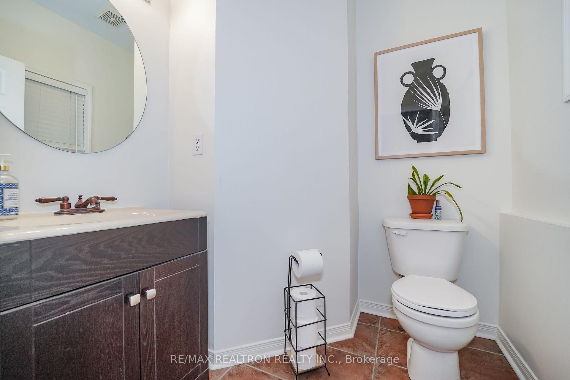 Photo 16 of 18 Byram Downs Street, Ajax, Central East — HOMEH